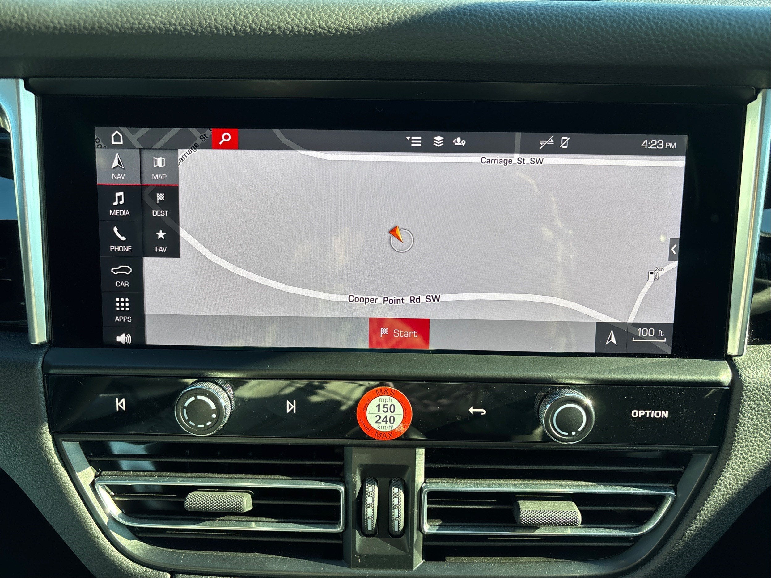 2024 Porsche Macan AWD