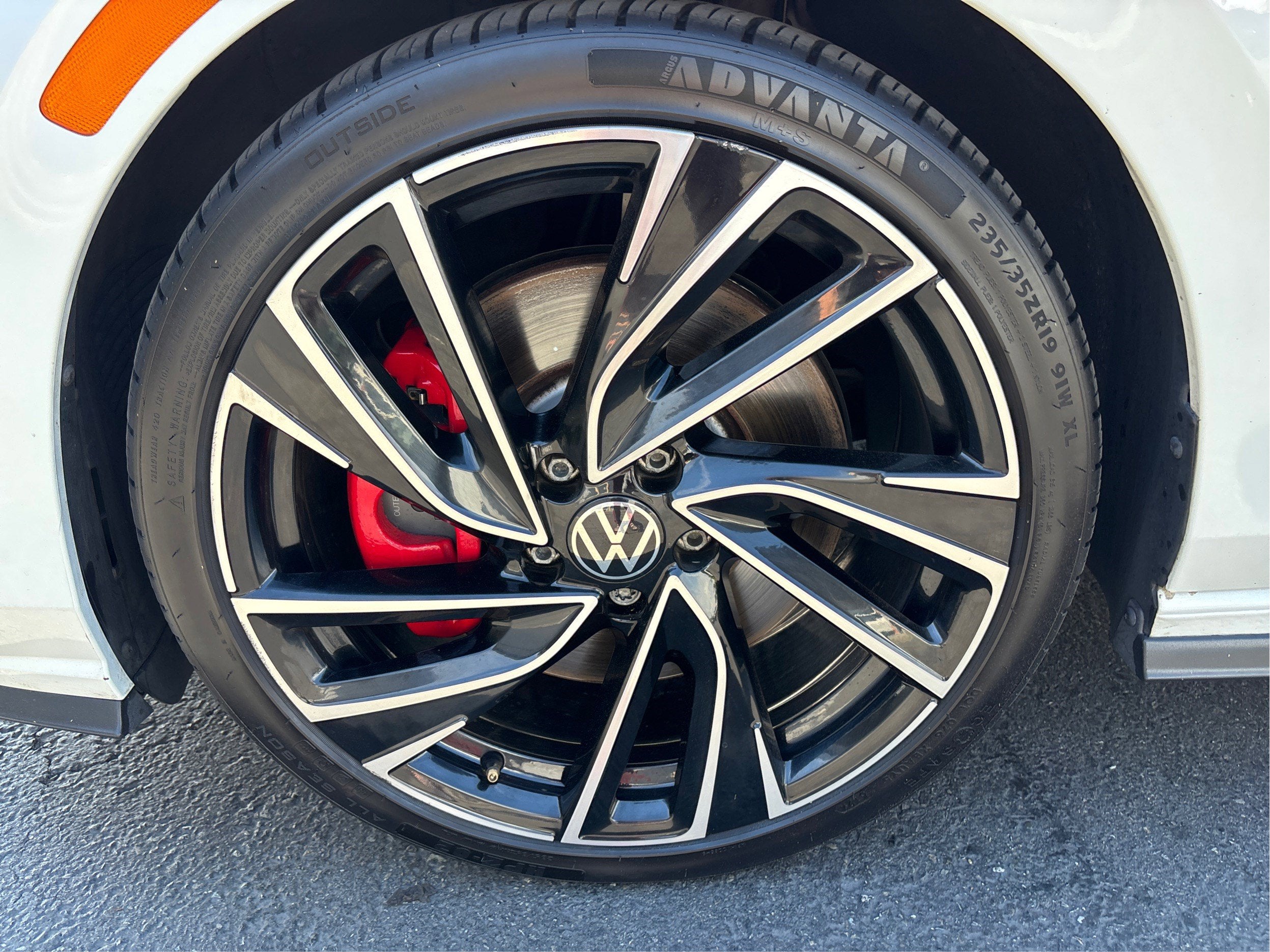 2023 Volkswagen Golf GTI S