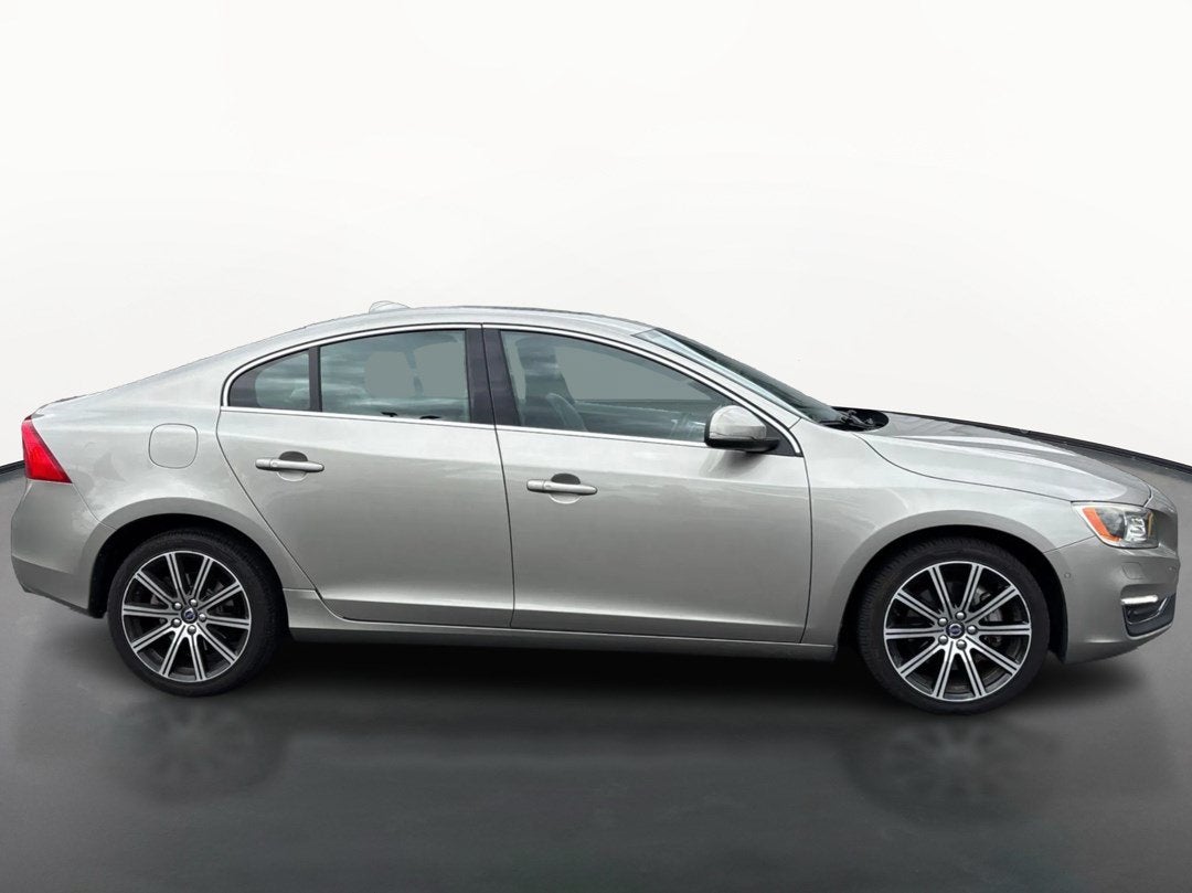 2016 Volvo S60 T6 Drive-E Platinum
