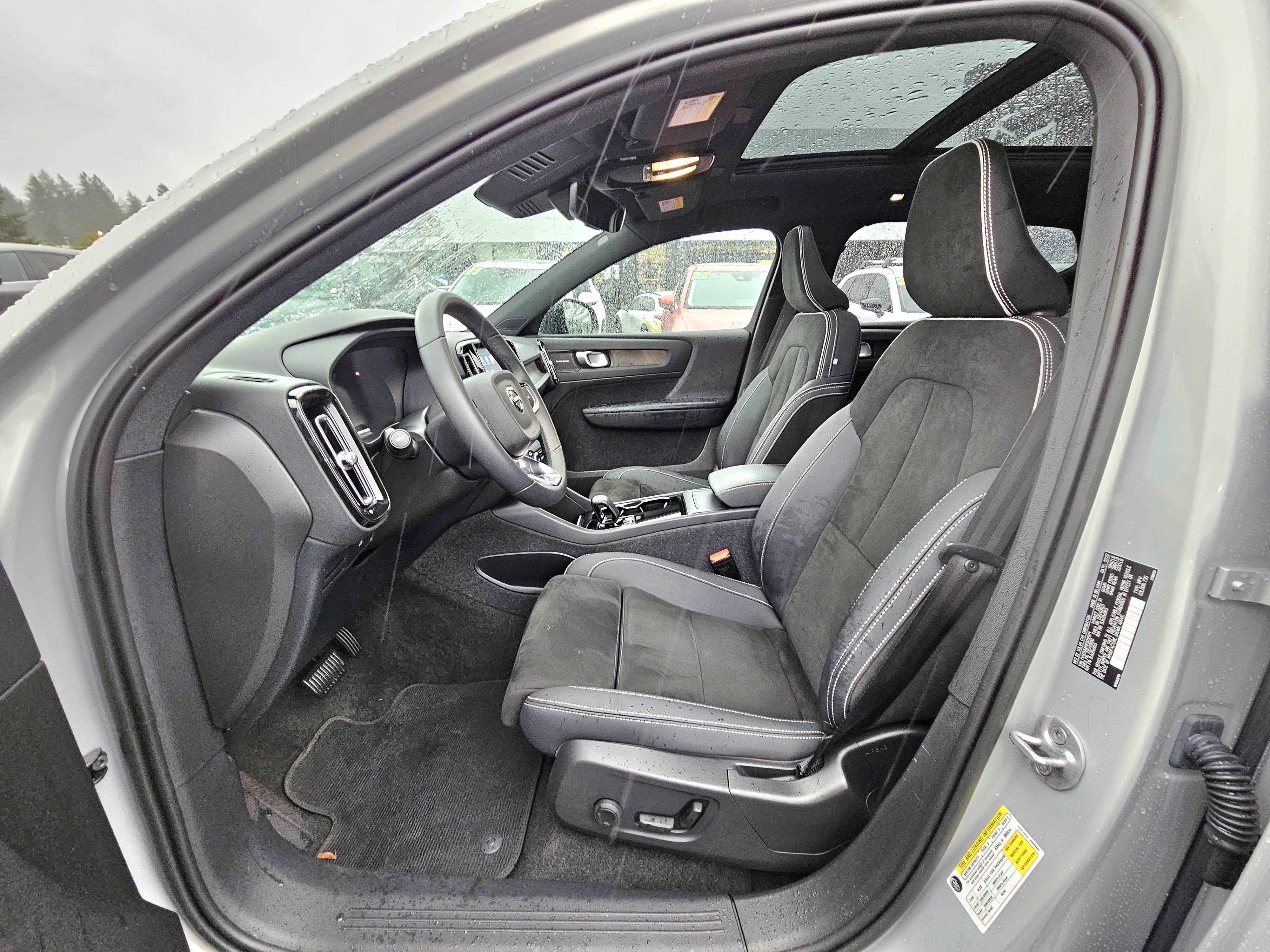 2023 Volvo XC40 Recharge Pure Electric Ultimate