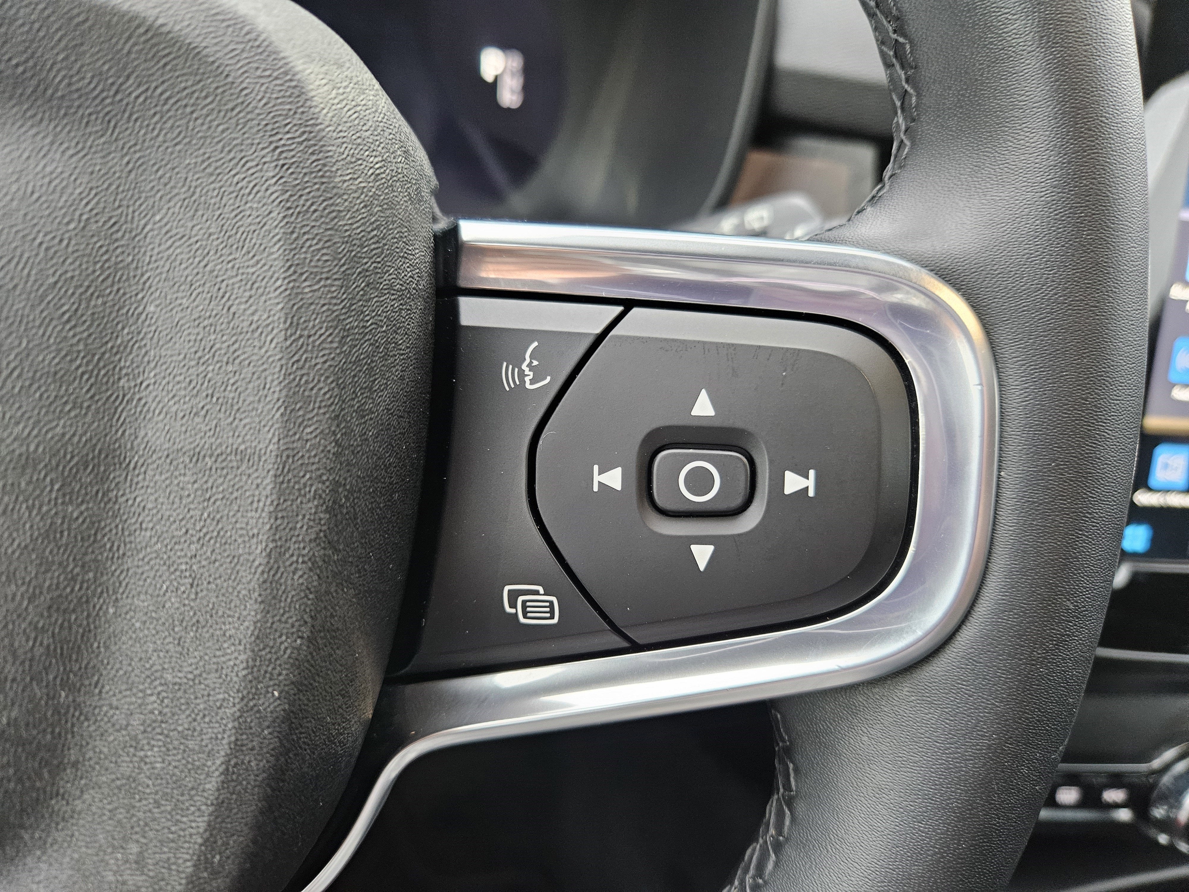 2023 Volvo XC40 Recharge Pure Electric Ultimate