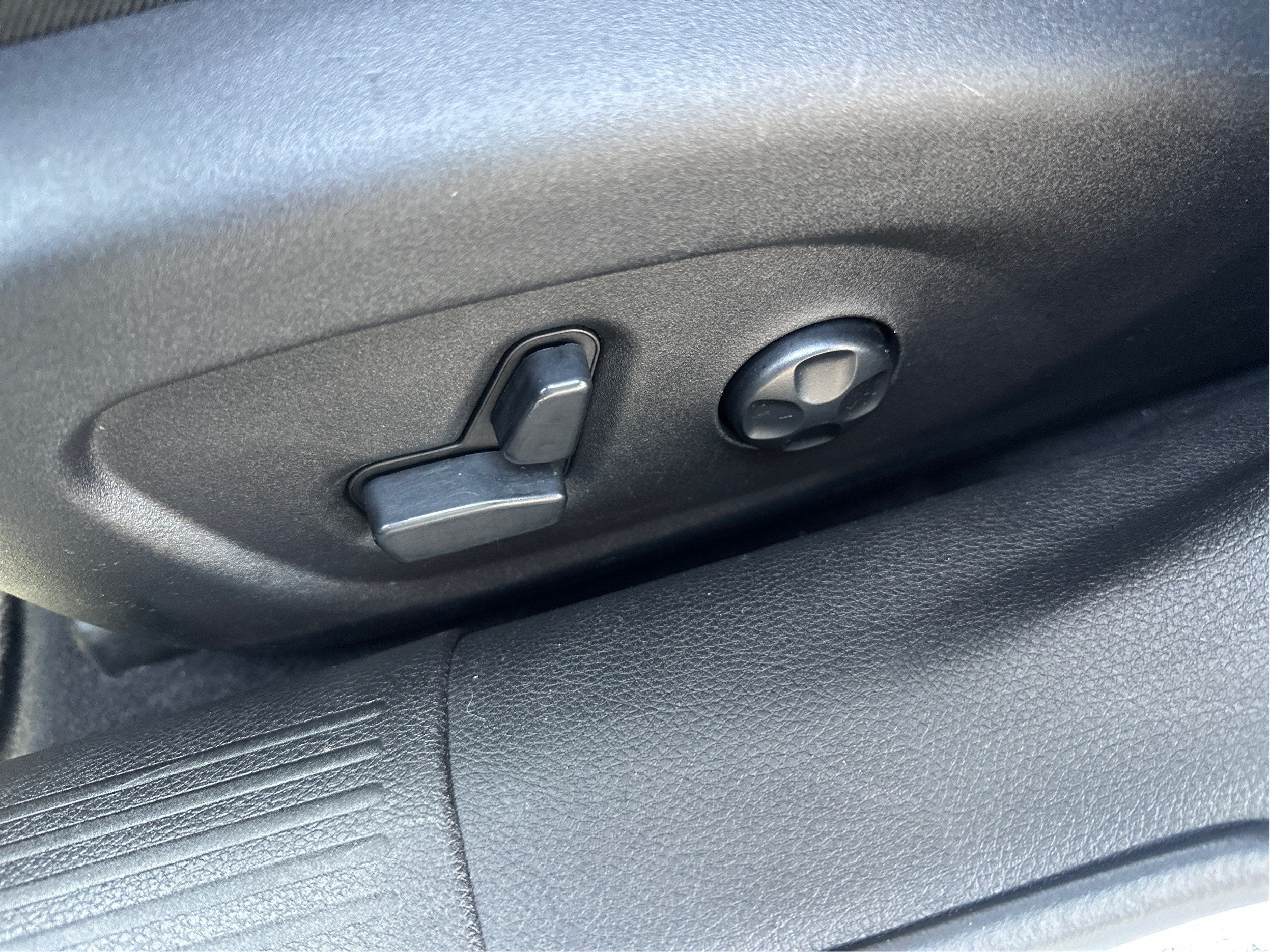 2016 Chrysler 200 C Platinum