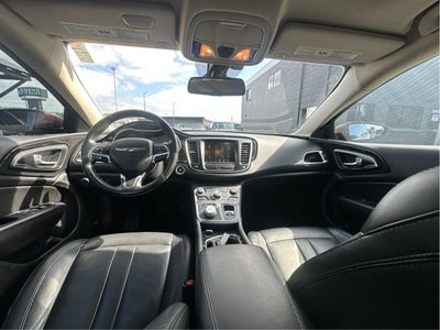 2016 Chrysler 200 C Platinum
