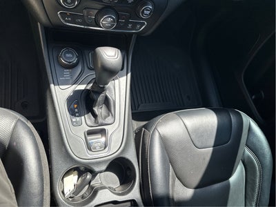 2022 Jeep Cherokee Latitude Lux 4WD
