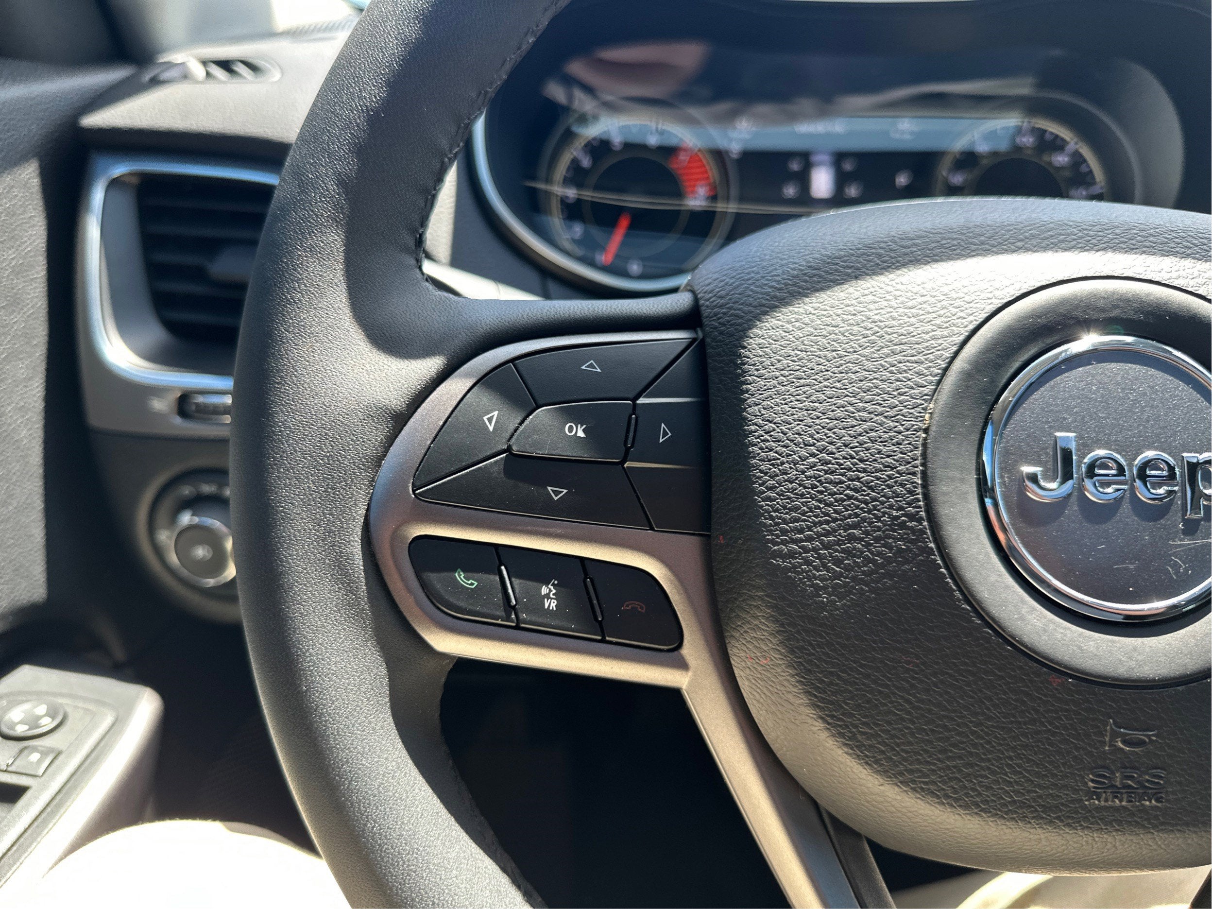 2022 Jeep Cherokee Latitude Lux 4WD