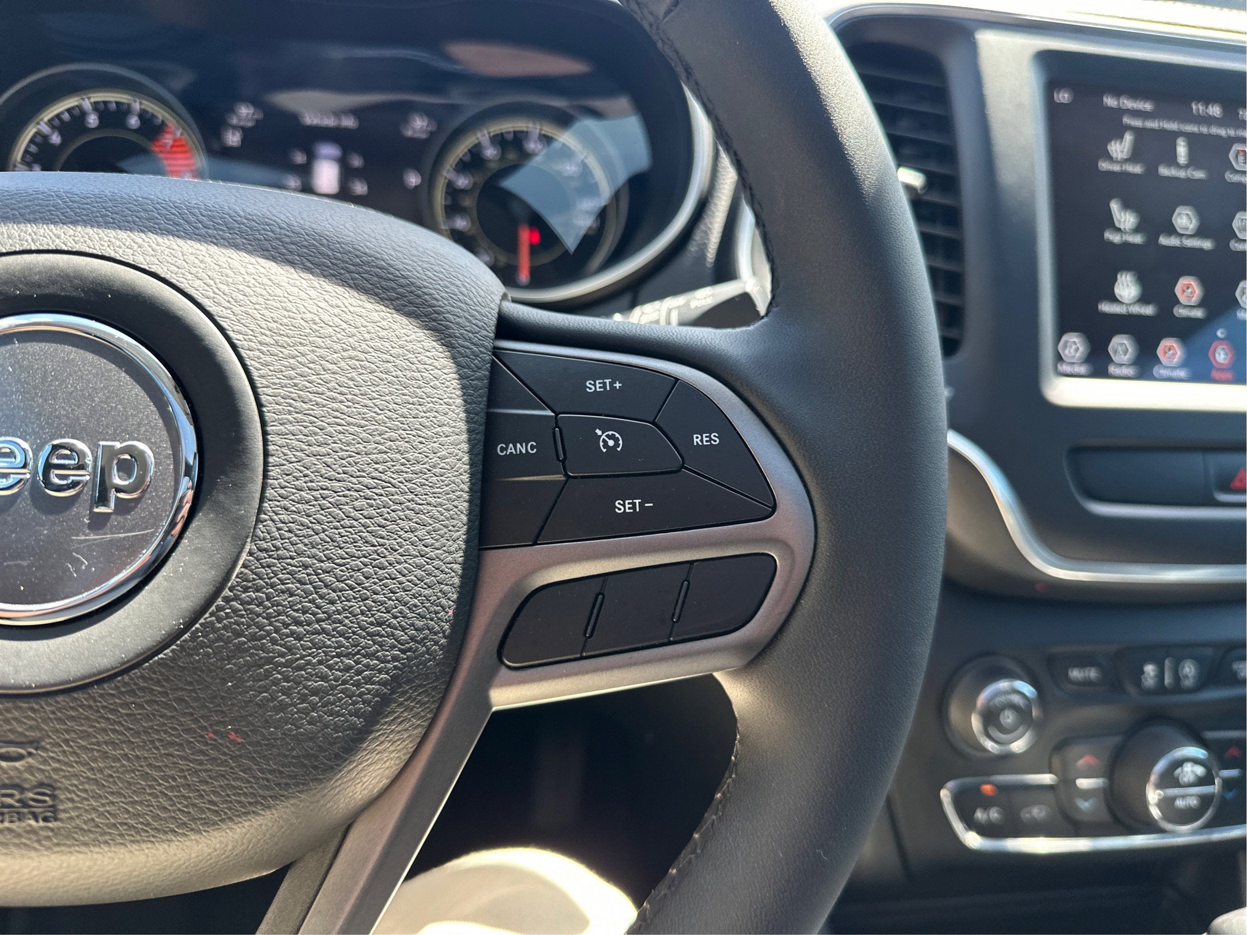 2022 Jeep Cherokee Latitude Lux 4WD