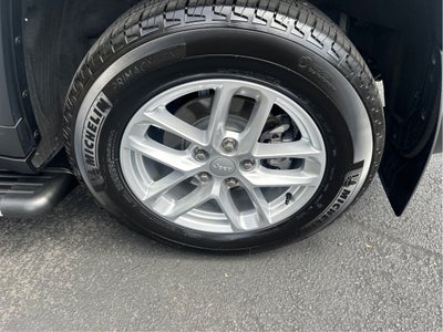 2024 Jeep Grand Cherokee Laredo X 4WD