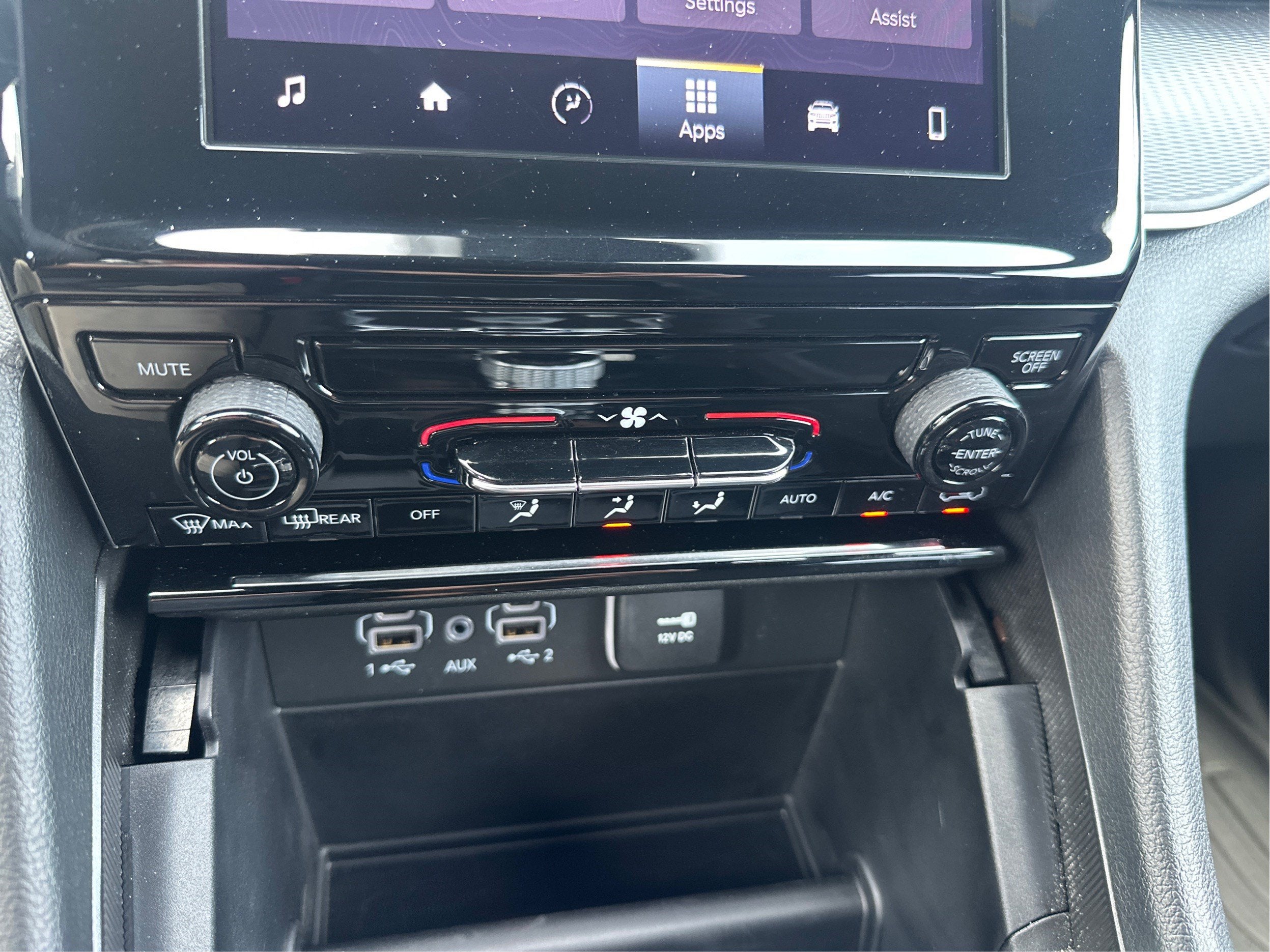 2024 Jeep Grand Cherokee Laredo X 4WD