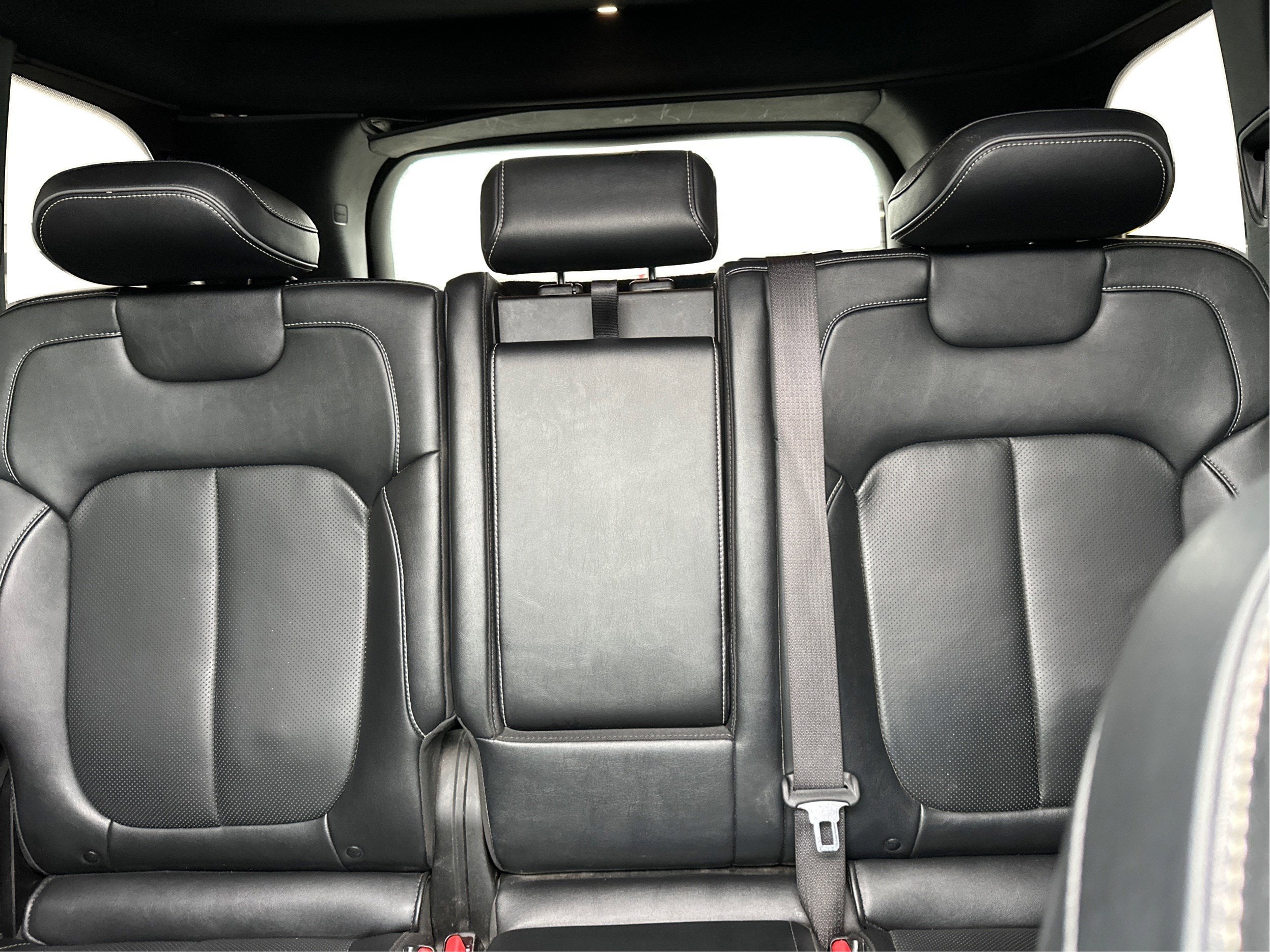 2023 Jeep Grand Cherokee Overland 4WD