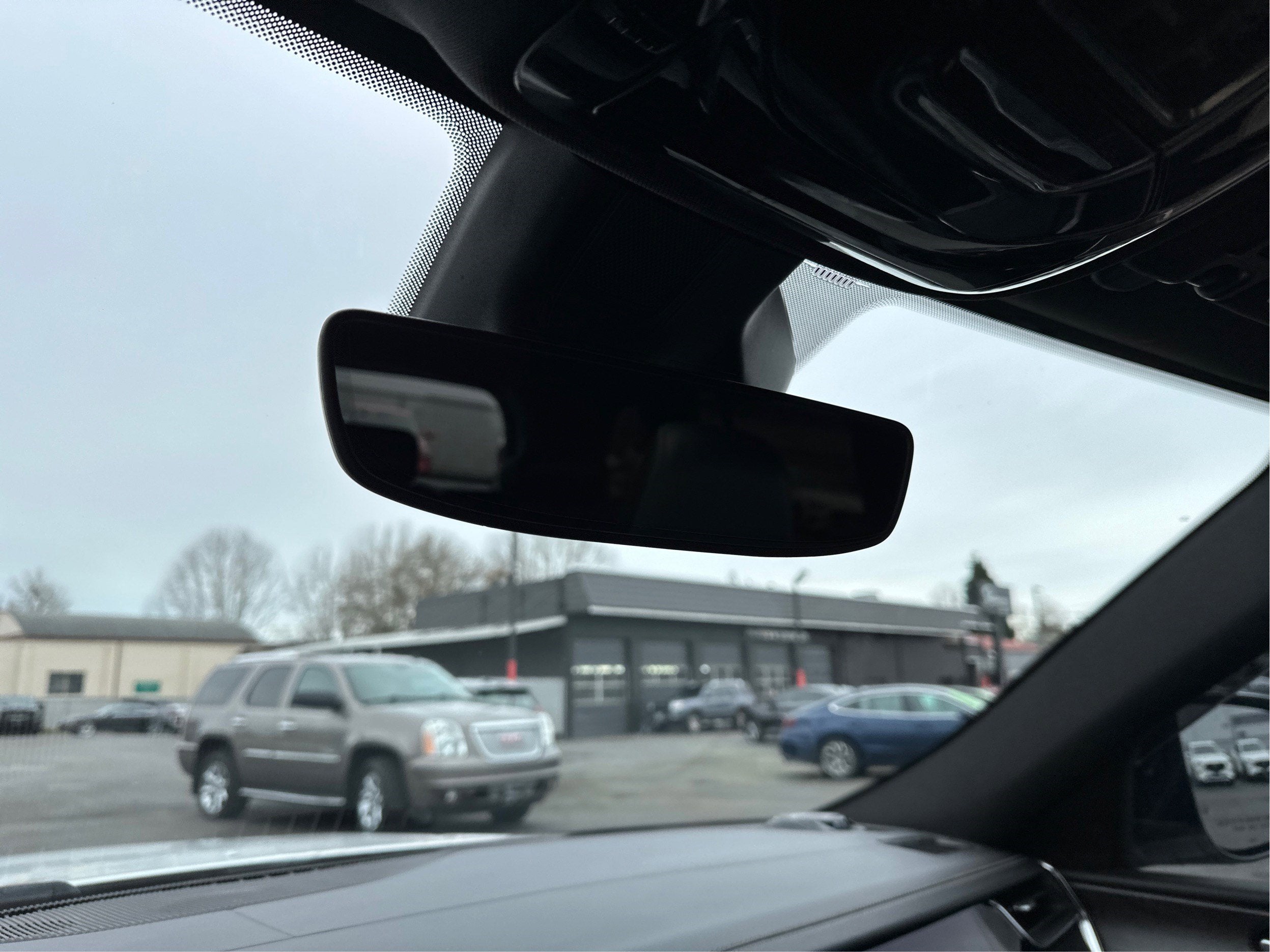 2023 Jeep Grand Cherokee Overland 4WD