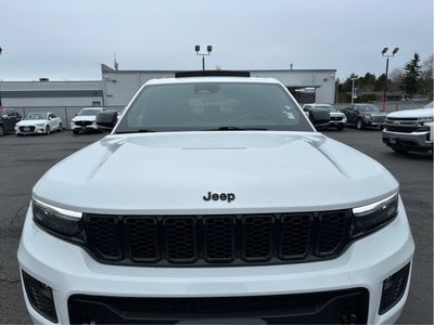 2023 Jeep Grand Cherokee Overland 4WD