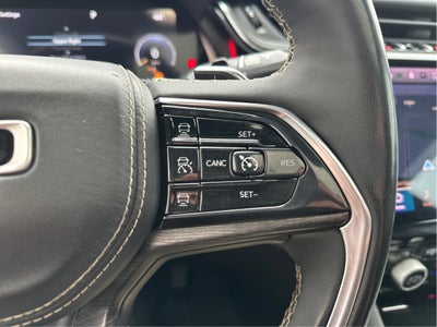 2023 Jeep Grand Cherokee Overland 4WD