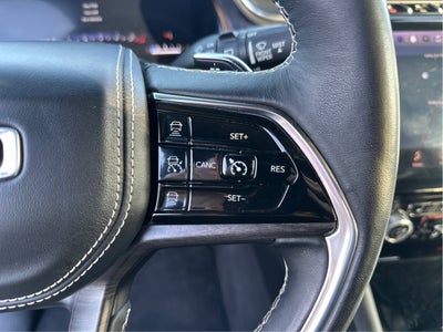 2022 Jeep Grand Cherokee L Overland 4WD