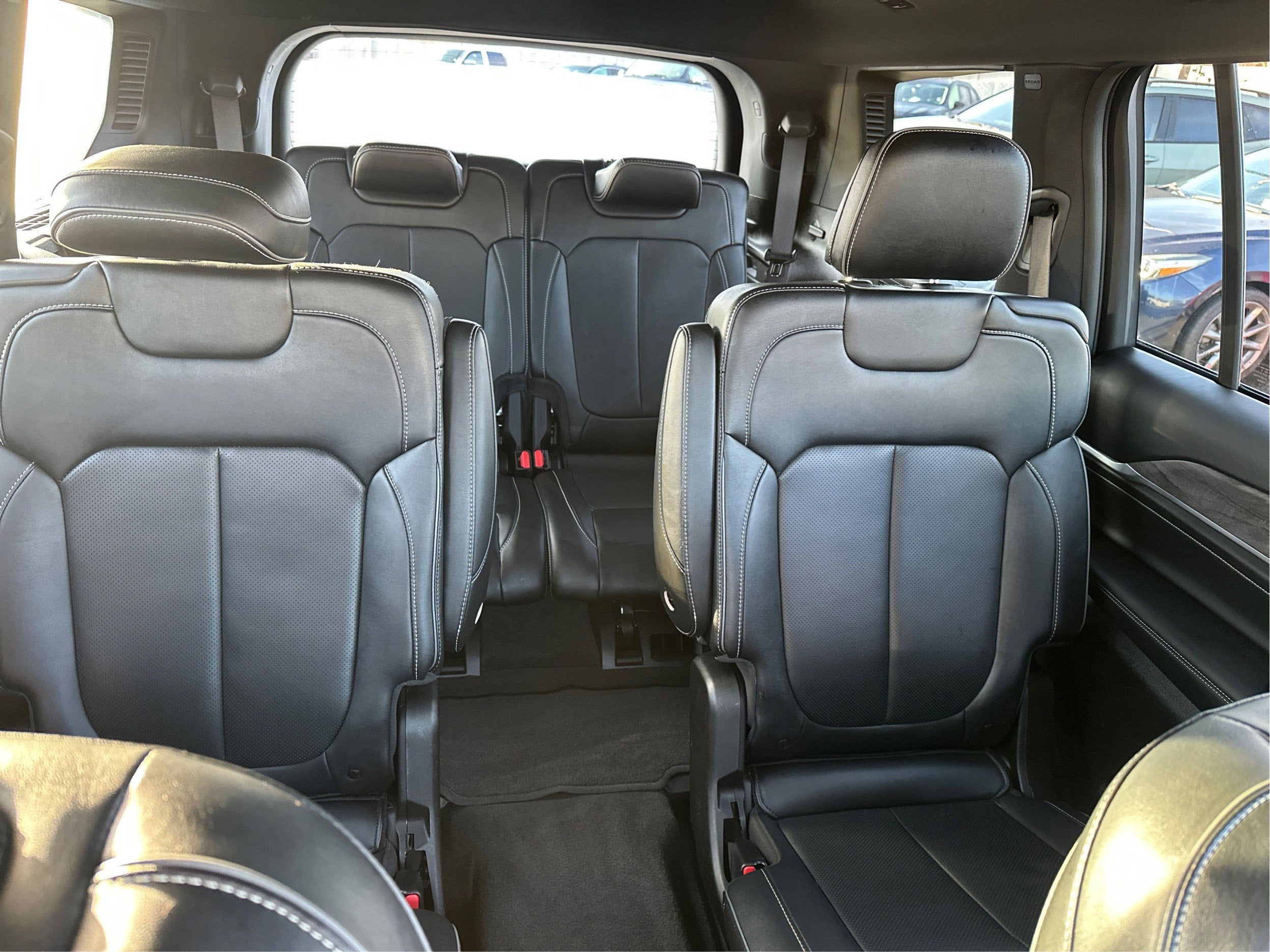 2022 Jeep Grand Cherokee L Overland 4WD