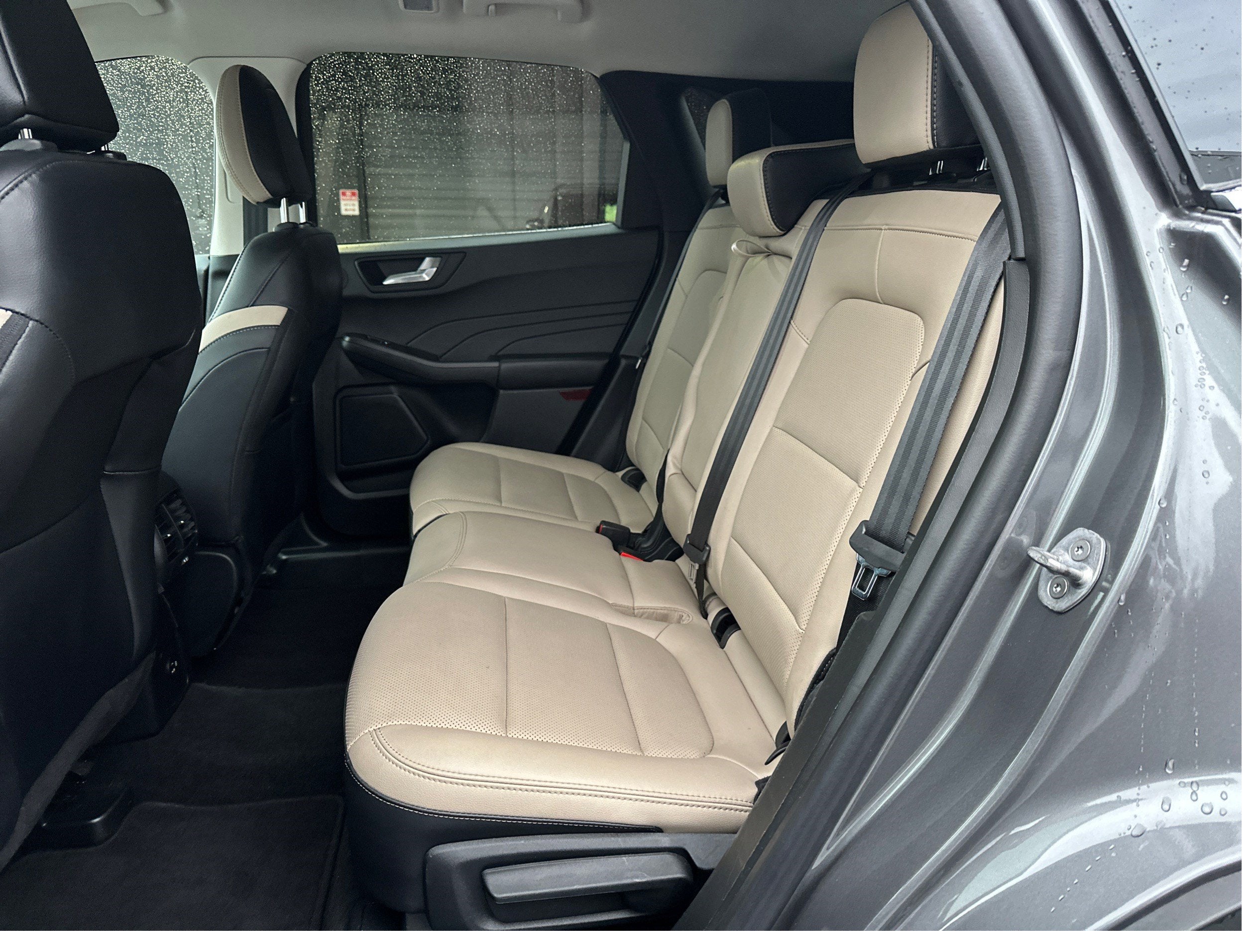 2021 Ford Escape Titanium Hybrid AWD