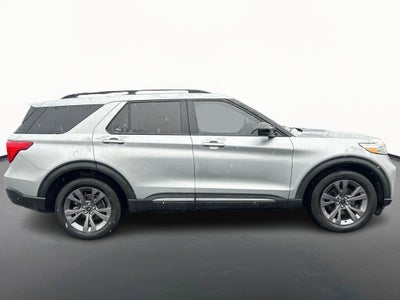 2023 Ford Explorer XLT 4WD