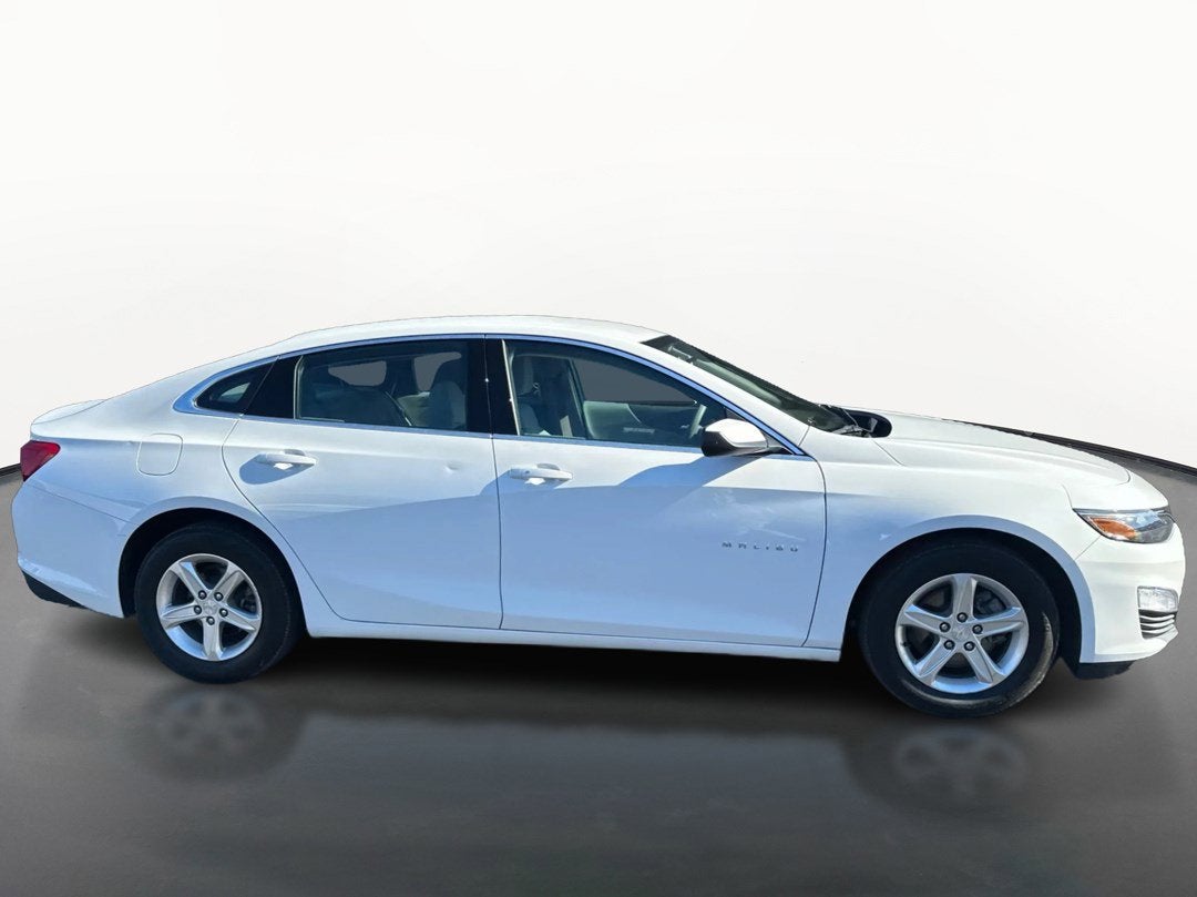 2022 Chevrolet Malibu LS