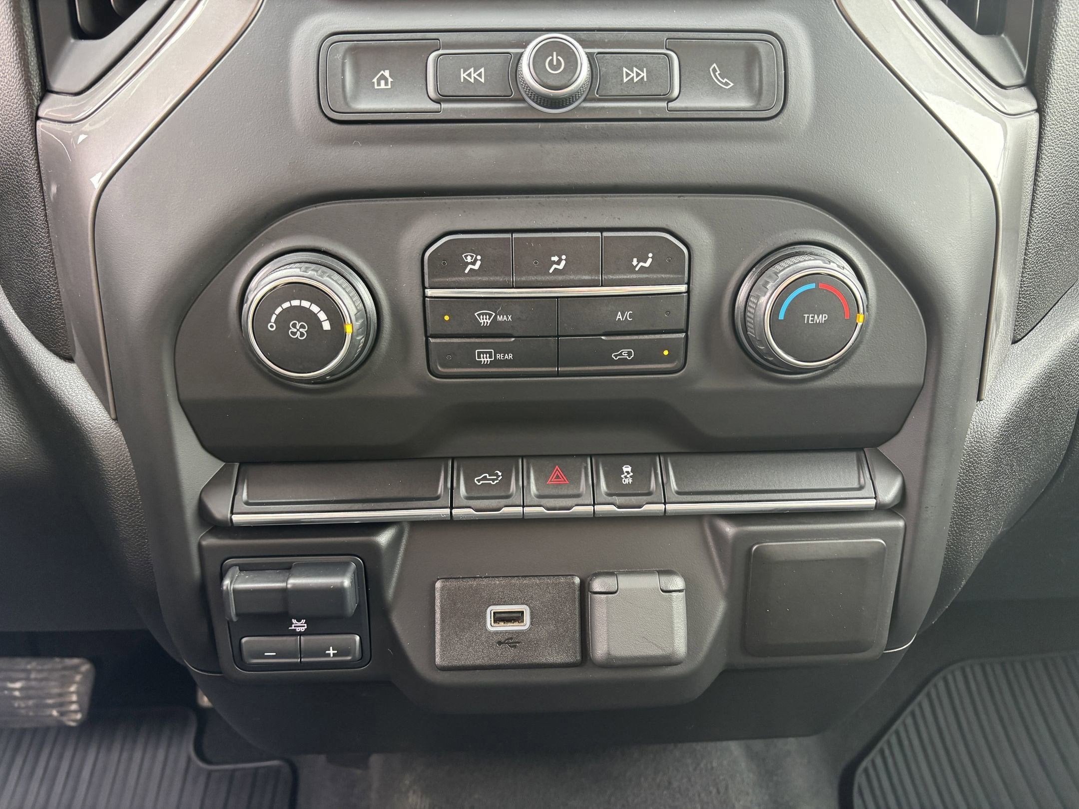 2020 Chevrolet Silverado 1500 Custom