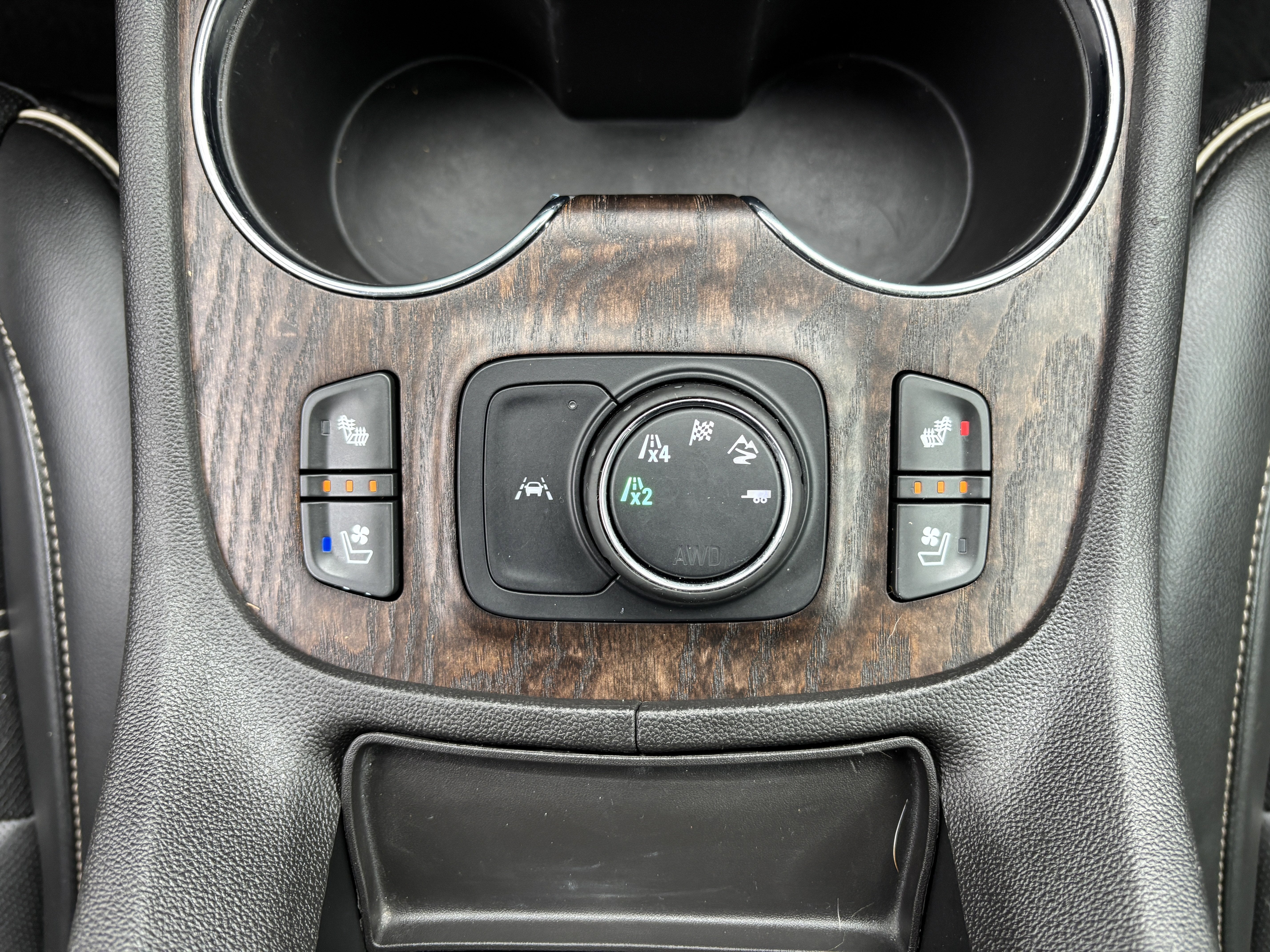 2022 GMC Acadia Denali AWD