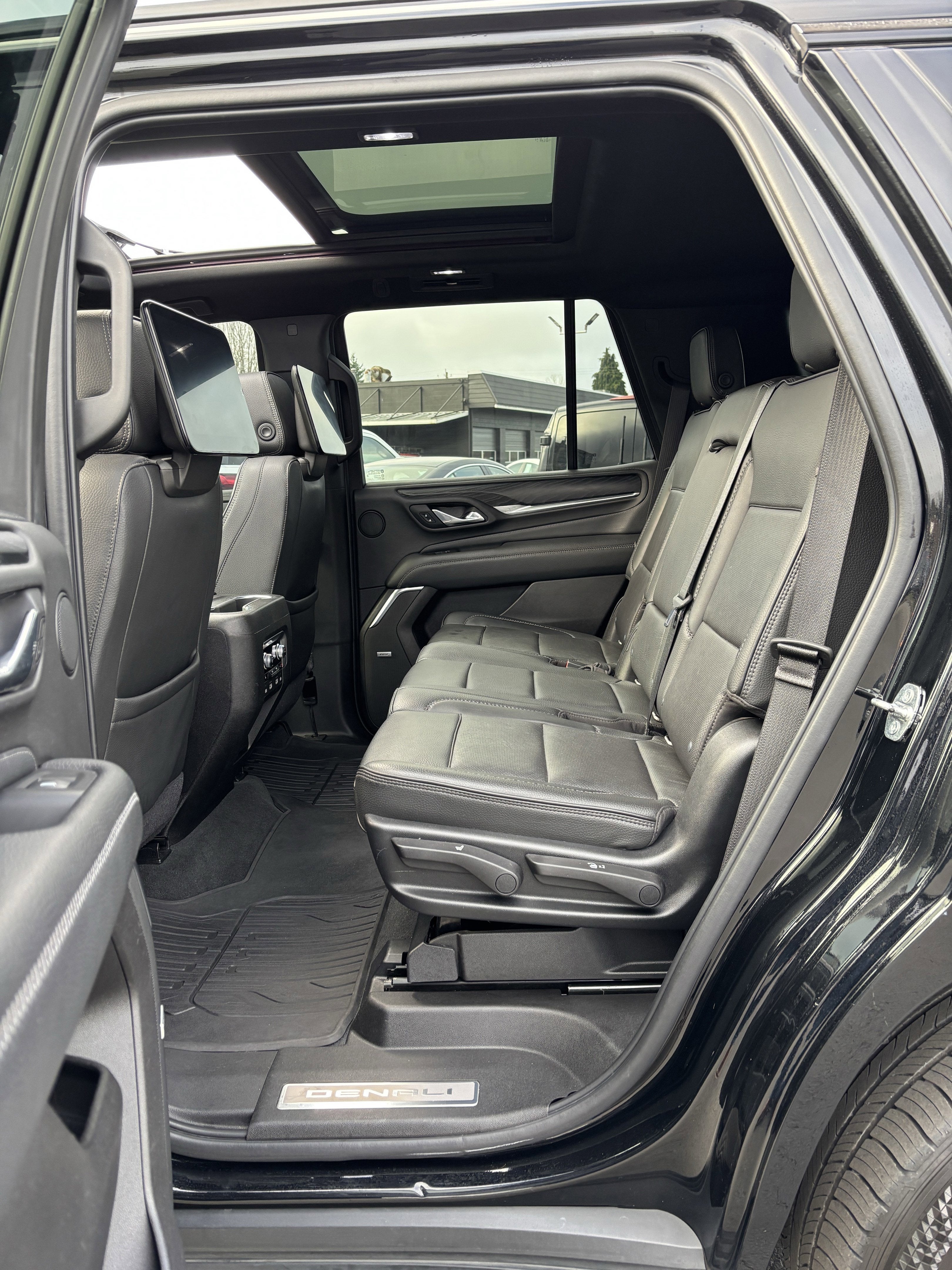 2021 GMC Yukon Denali 4WD