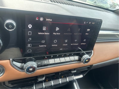 2024 GMC Canyon 4WD AT4