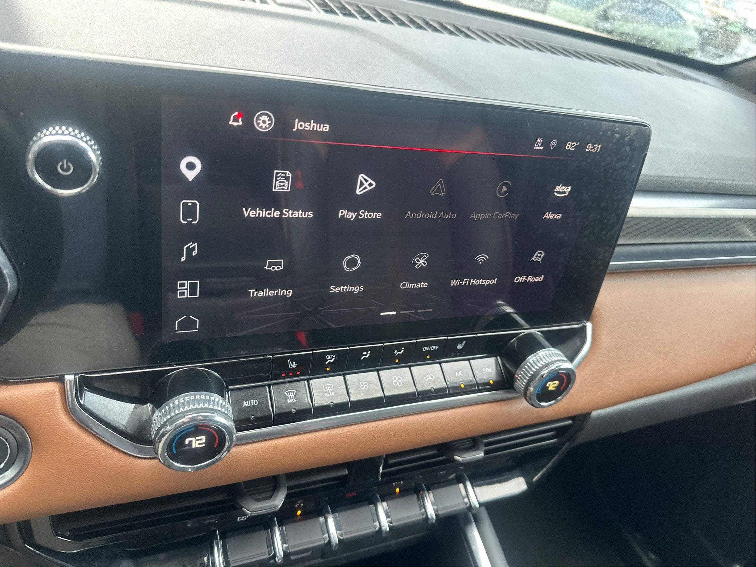2024 GMC Canyon 4WD AT4
