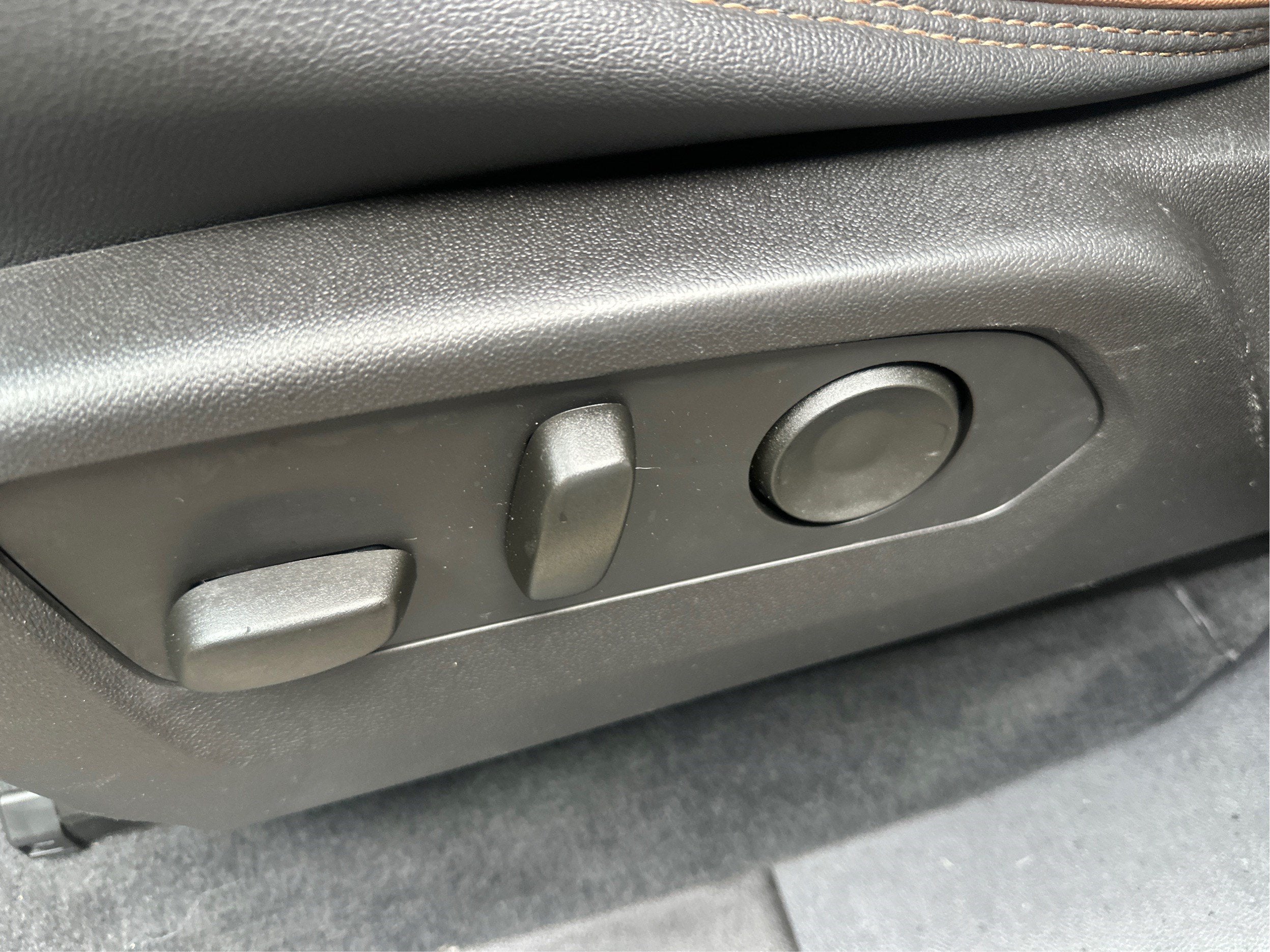 2024 GMC Canyon 4WD AT4