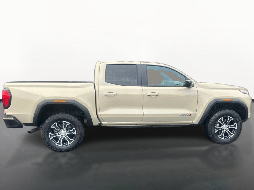 2024 GMC Canyon 4WD AT4