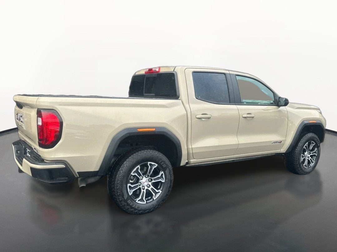 2024 GMC Canyon 4WD AT4