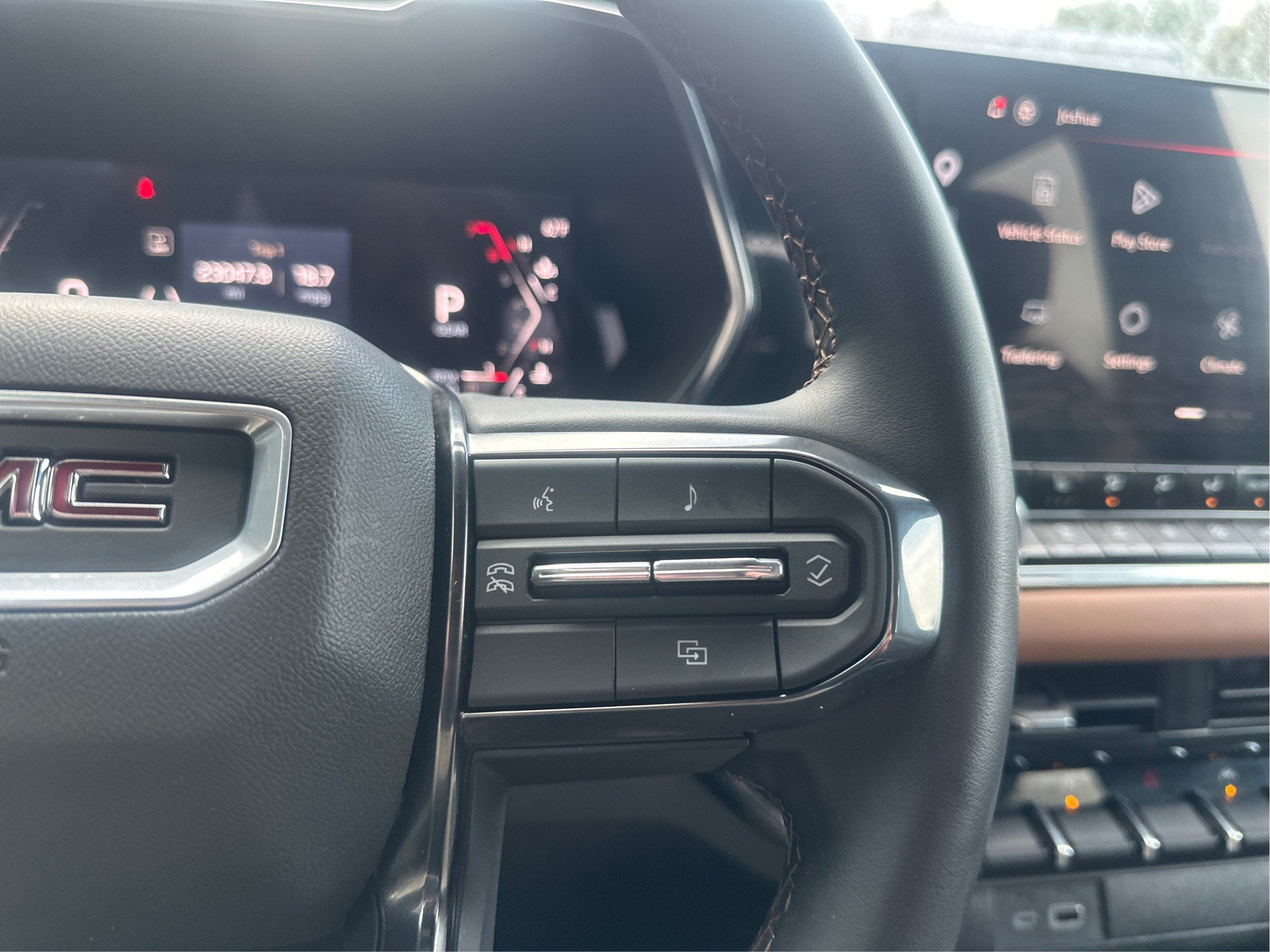 2024 GMC Canyon 4WD AT4