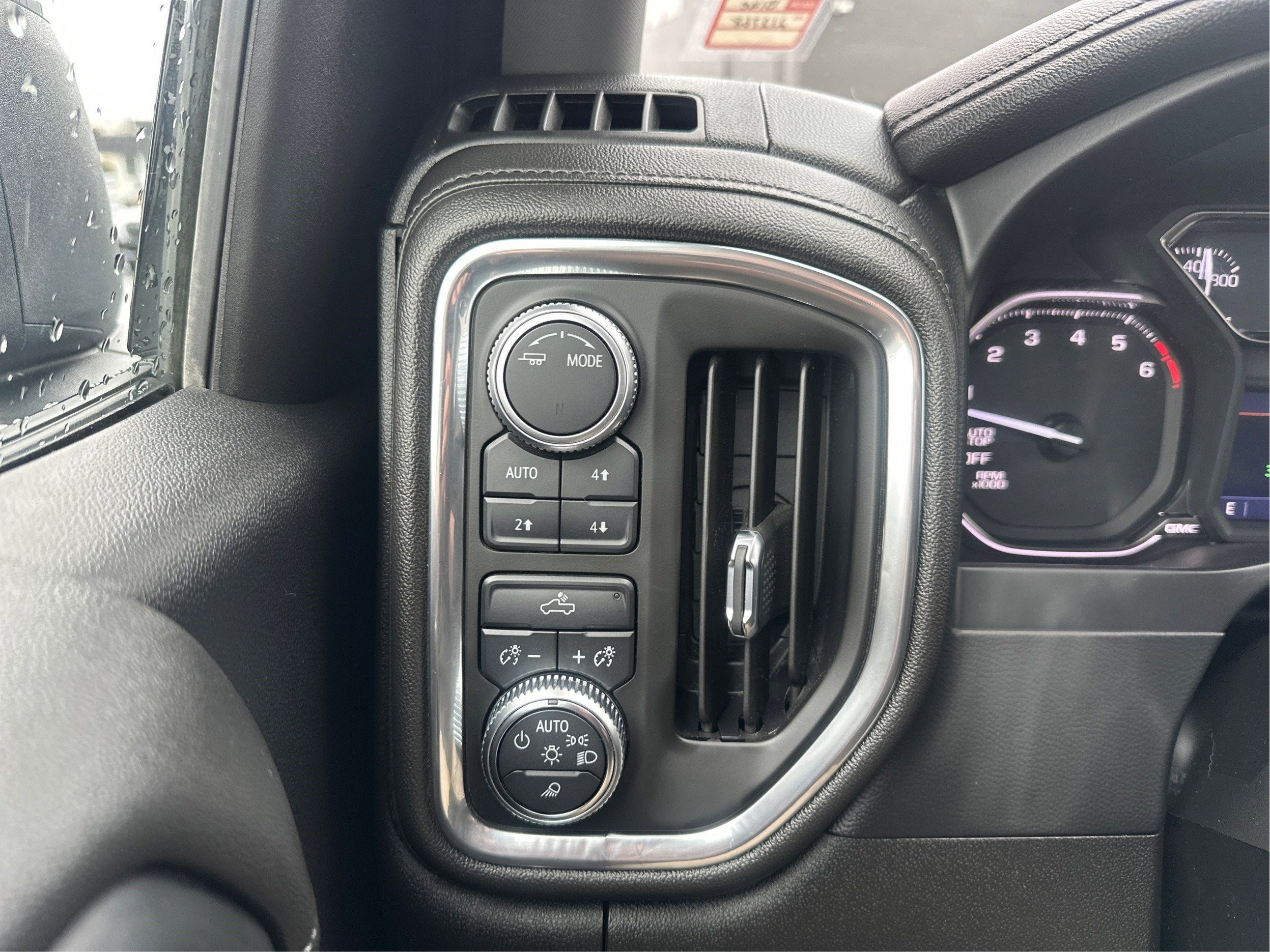 2020 GMC Sierra 1500 SLE