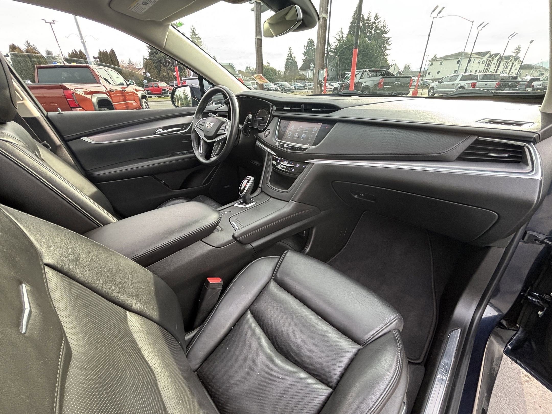 2017 Cadillac XT5 Luxury AWD