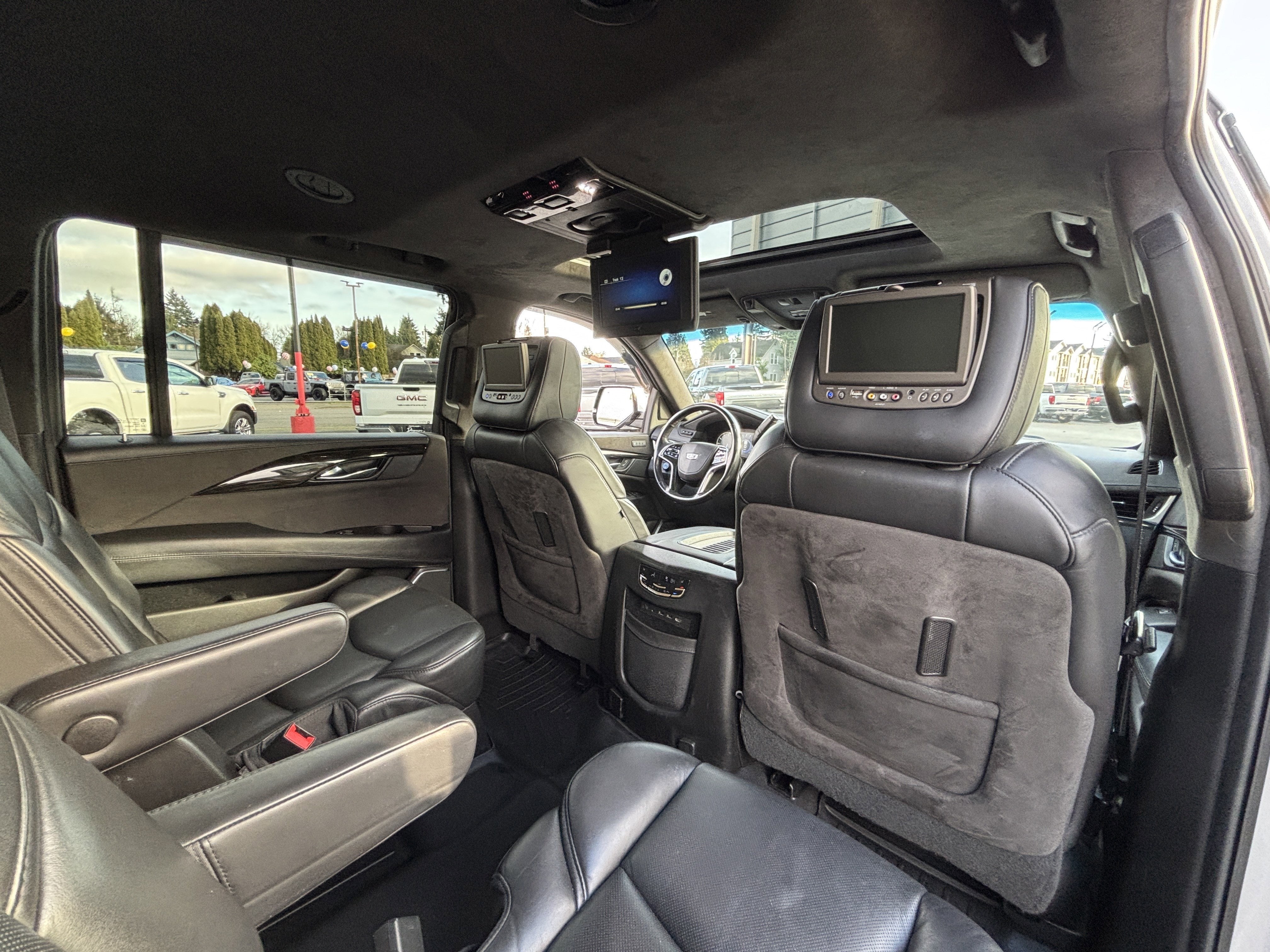 2018 Cadillac Escalade ESV Platinum