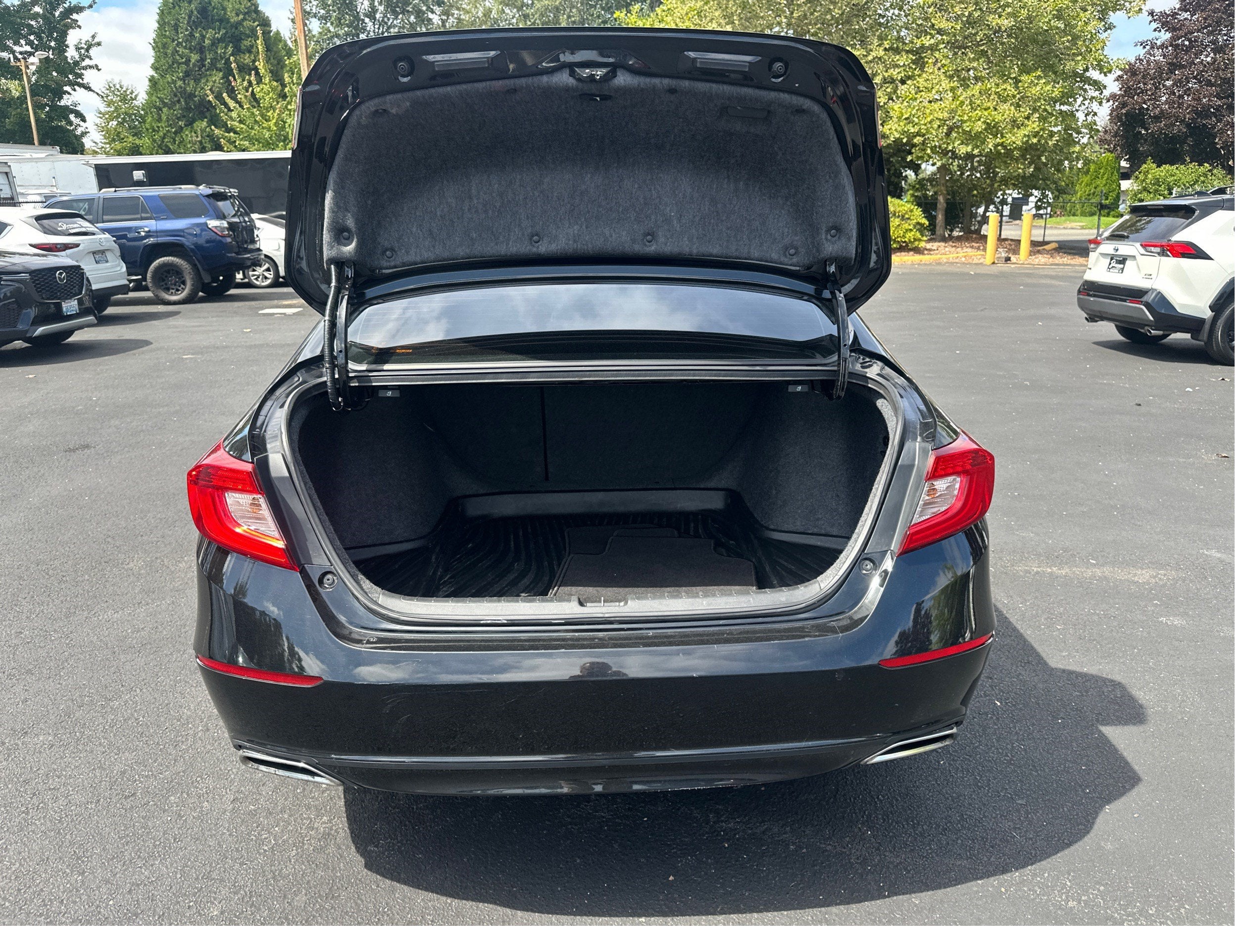 2018 Honda Accord Sedan Sport 2.0T
