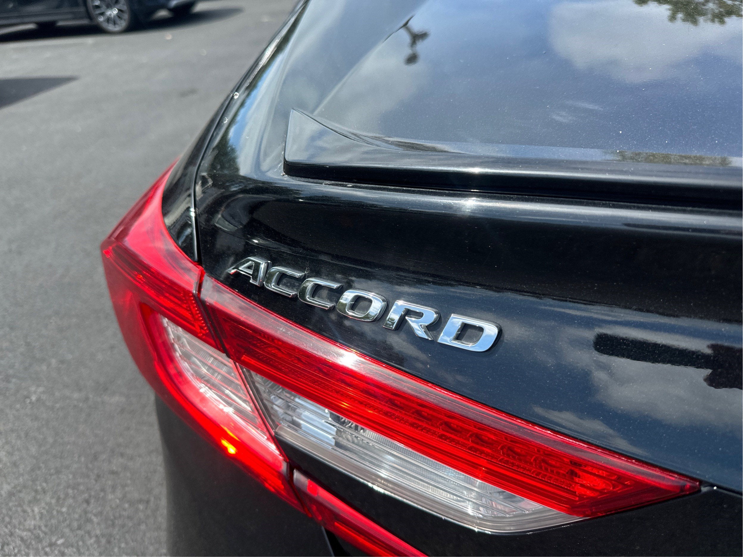 2018 Honda Accord Sedan Sport 2.0T