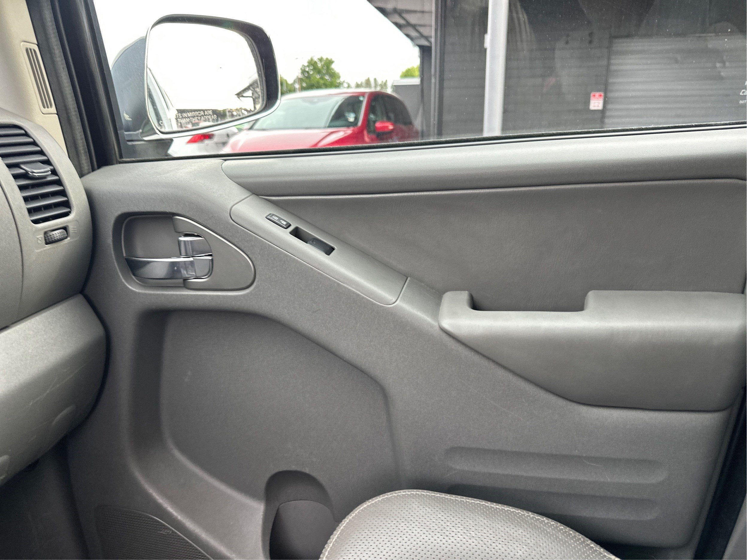 2018 Nissan Frontier SV V6