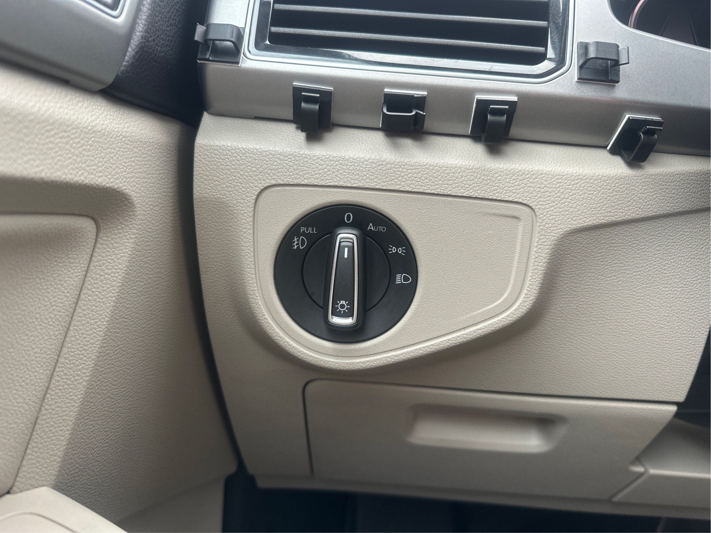 2019 Volkswagen Atlas 3.6L V6 SEL Premium