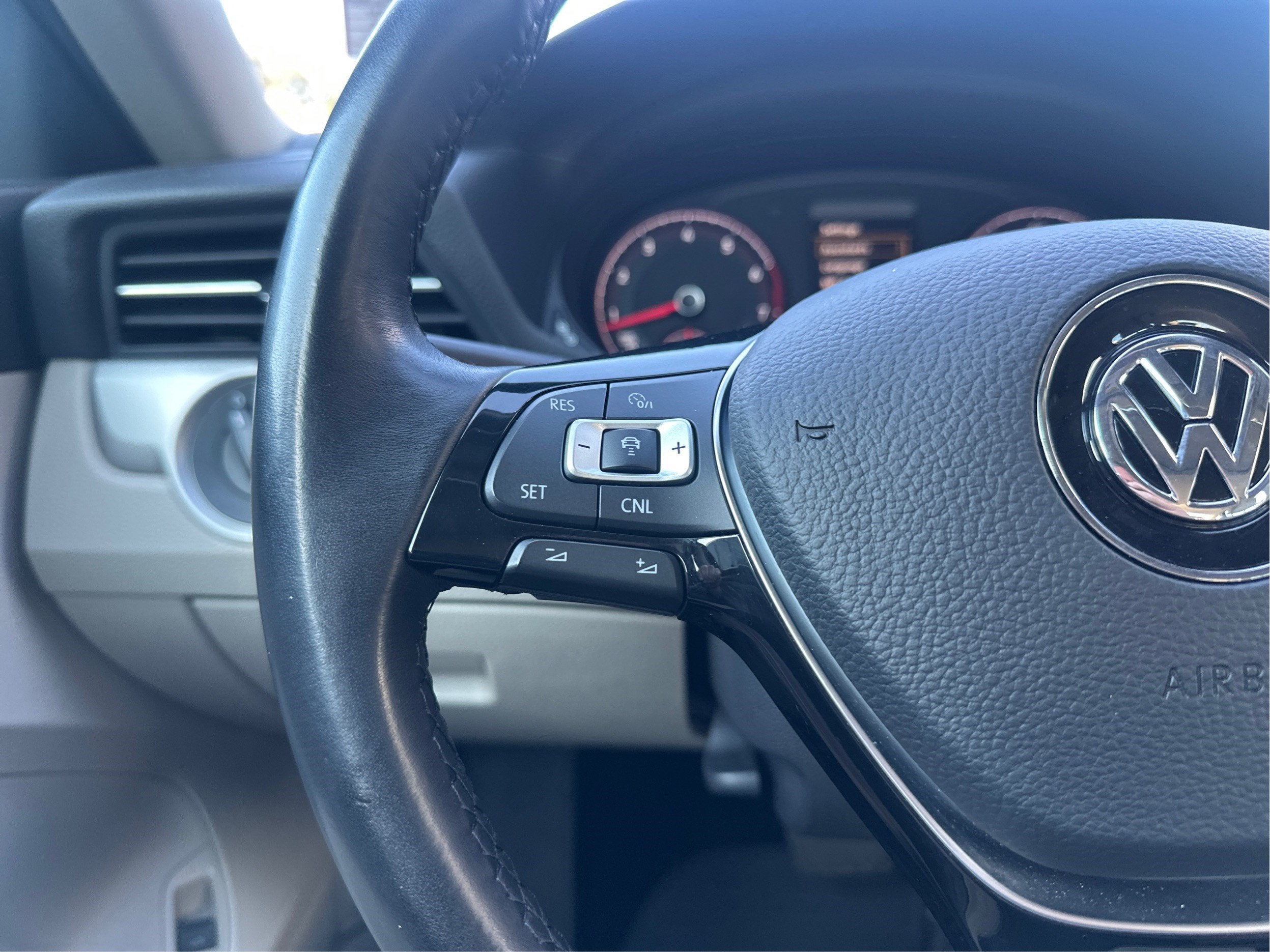 2020 Volkswagen Passat 2.0T SE