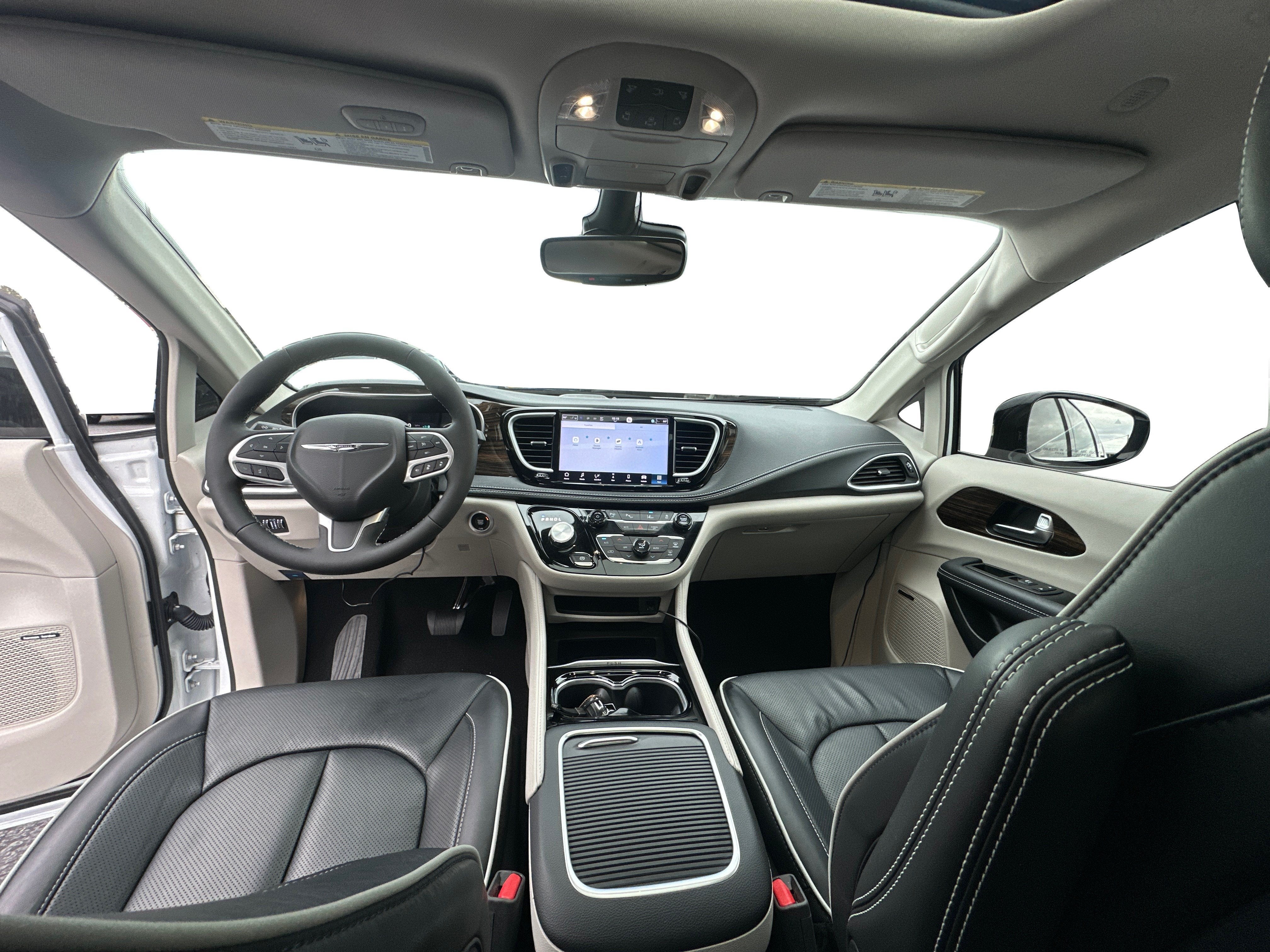2023 Chrysler Pacifica Hybrid Limited
