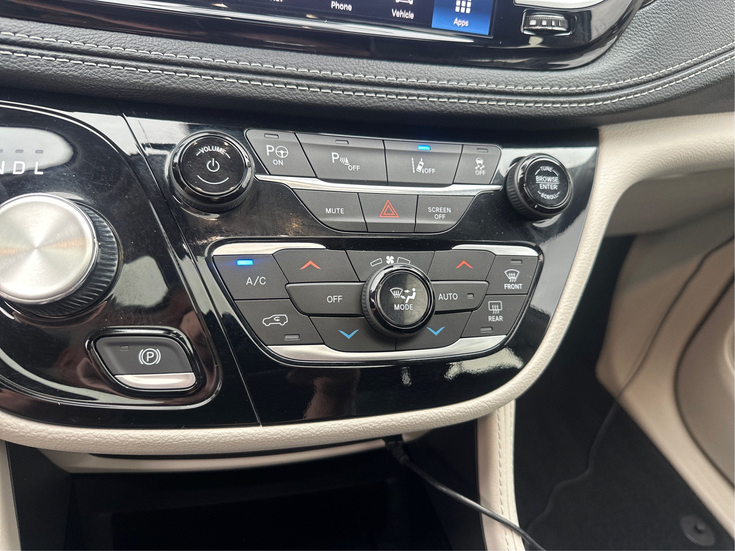 2023 Chrysler Pacifica Hybrid Limited