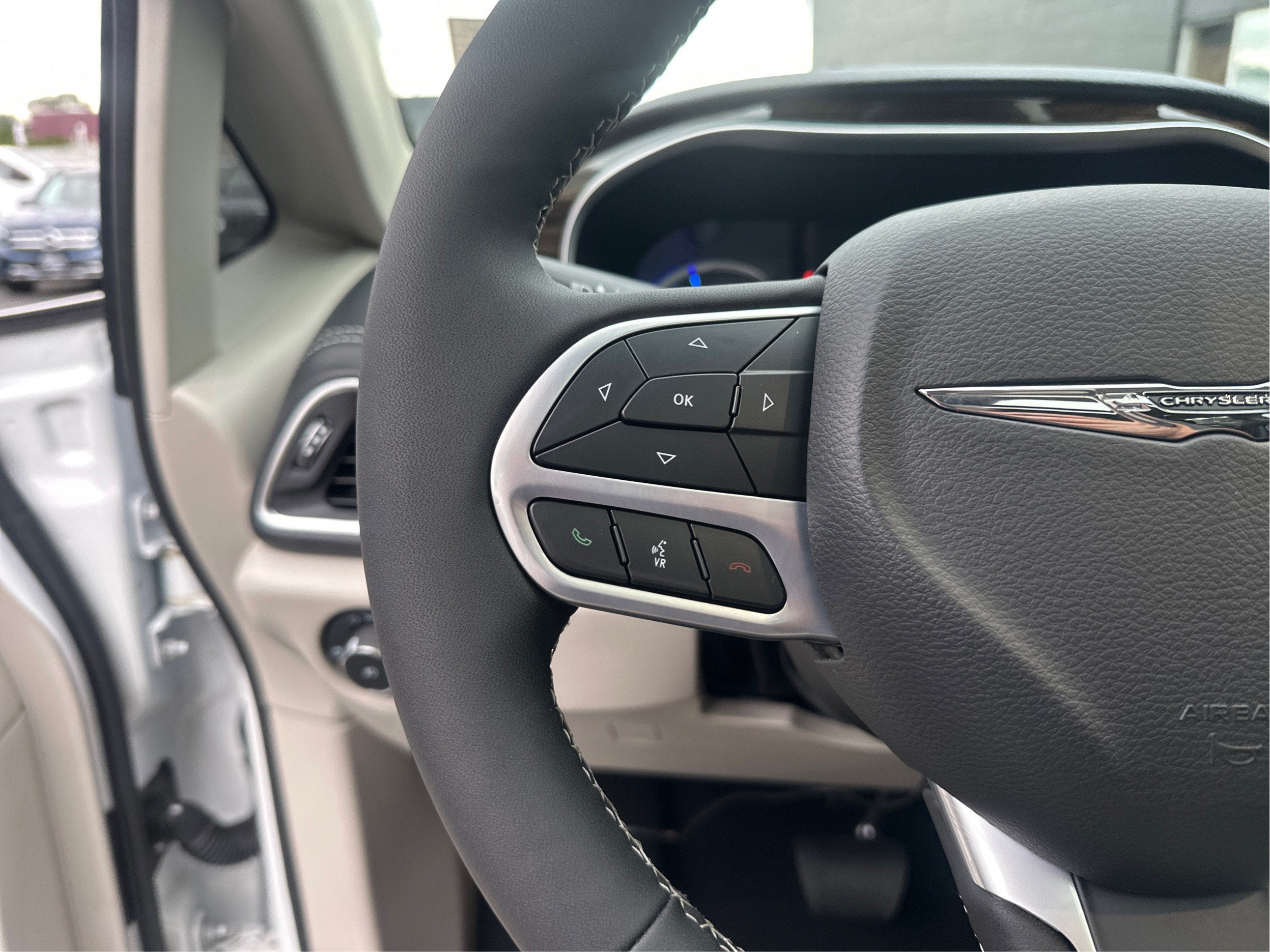 2023 Chrysler Pacifica Hybrid Limited