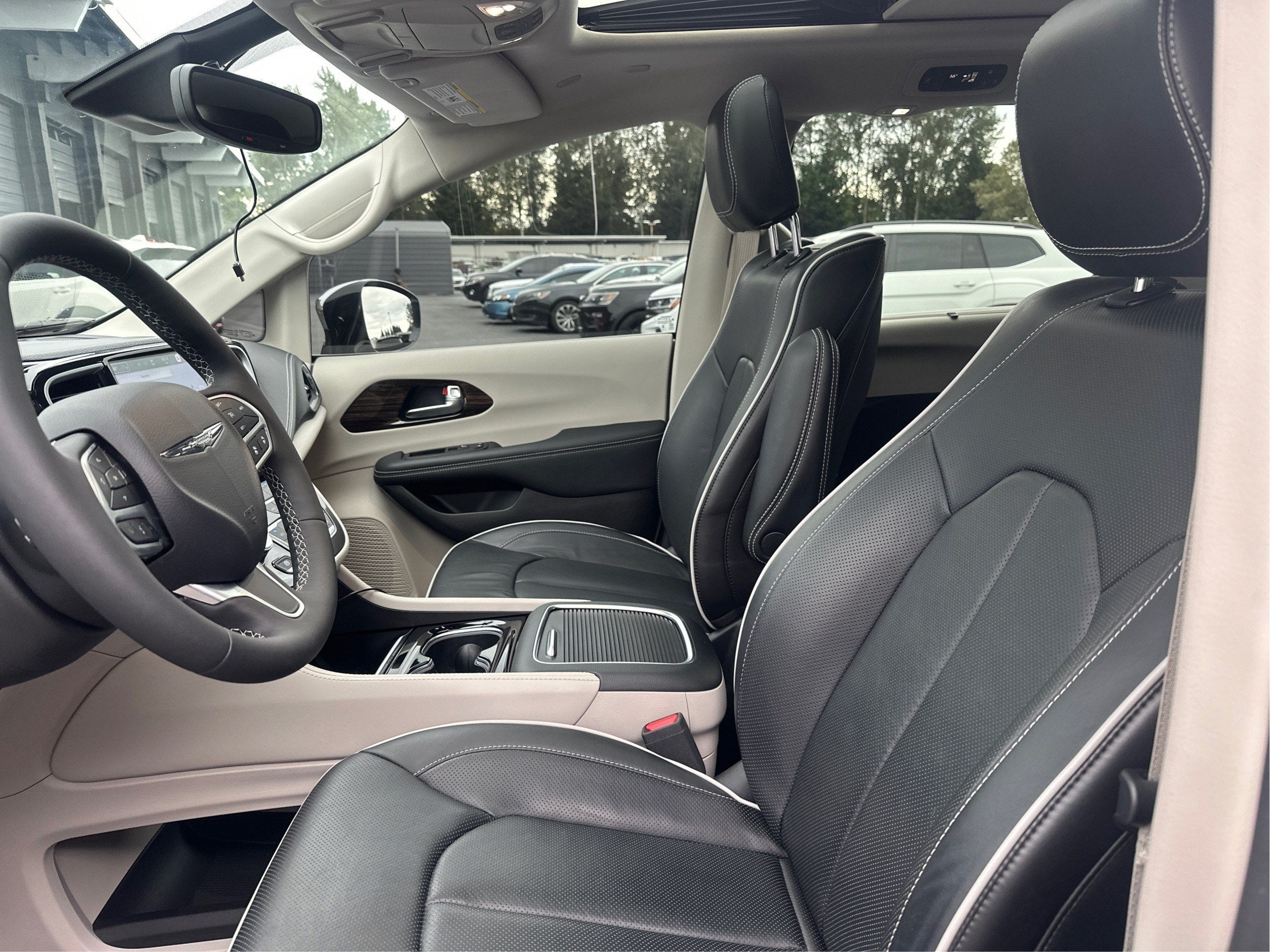 2023 Chrysler Pacifica Hybrid Limited