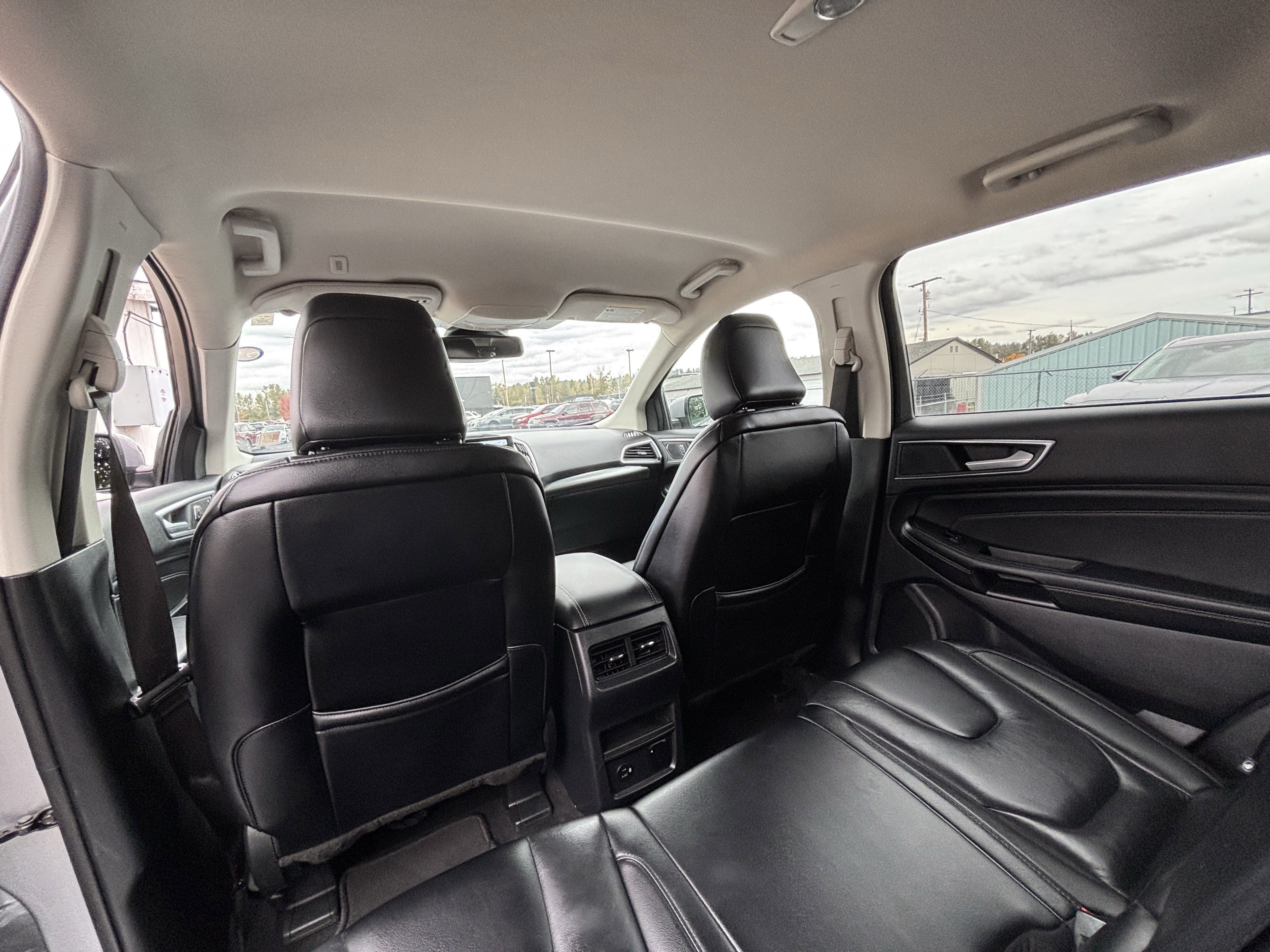 2022 Ford Edge Titanium AWD