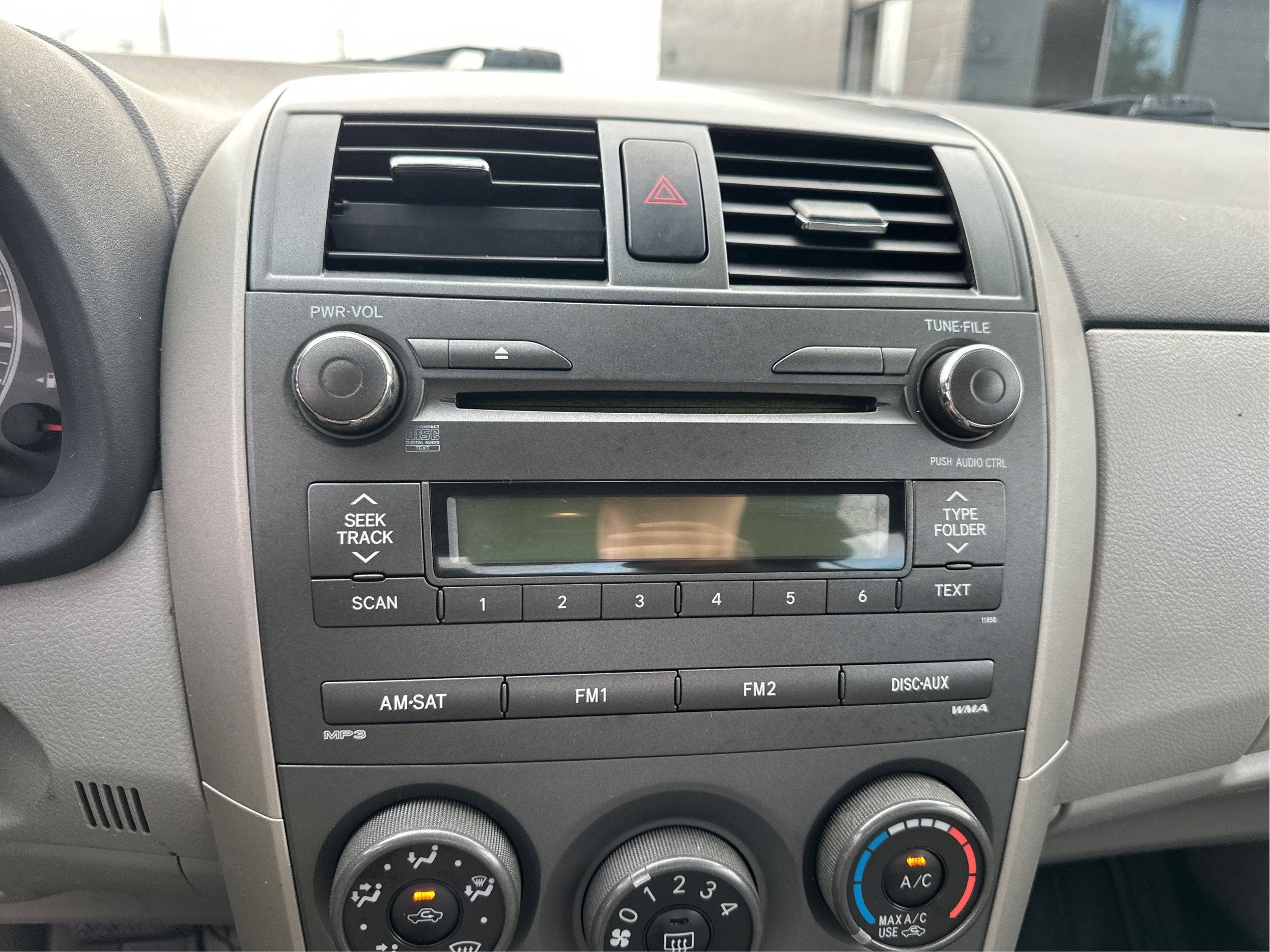 2011 Toyota Corolla LE