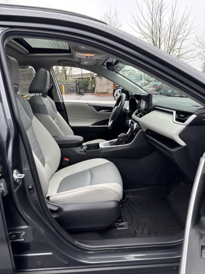 2021 Toyota RAV4 Hybrid XLE Premium AWD