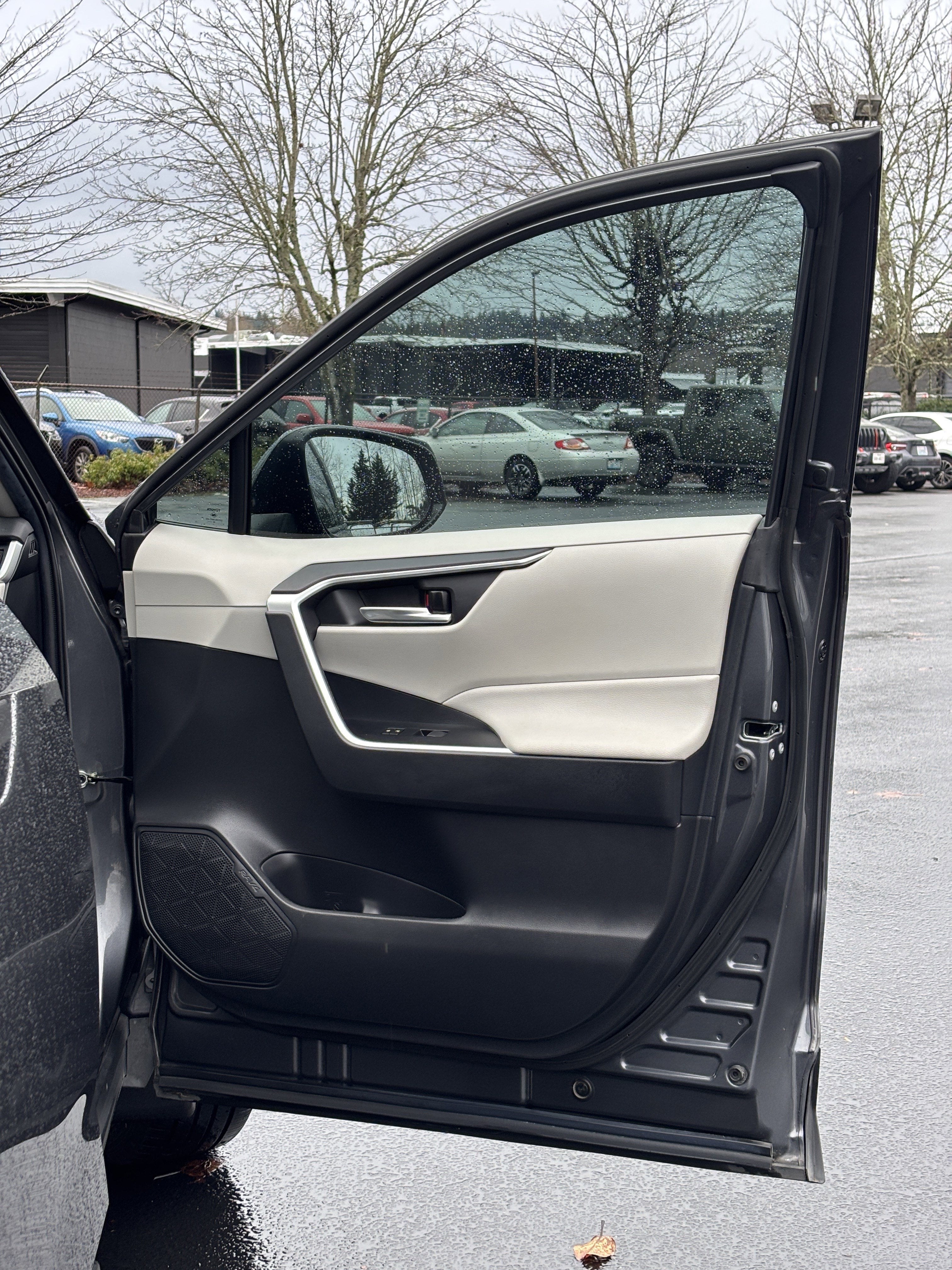 2021 Toyota RAV4 Hybrid XLE Premium AWD