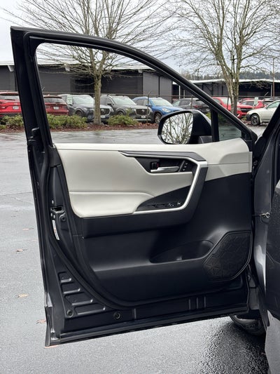 2021 Toyota RAV4 Hybrid XLE Premium AWD