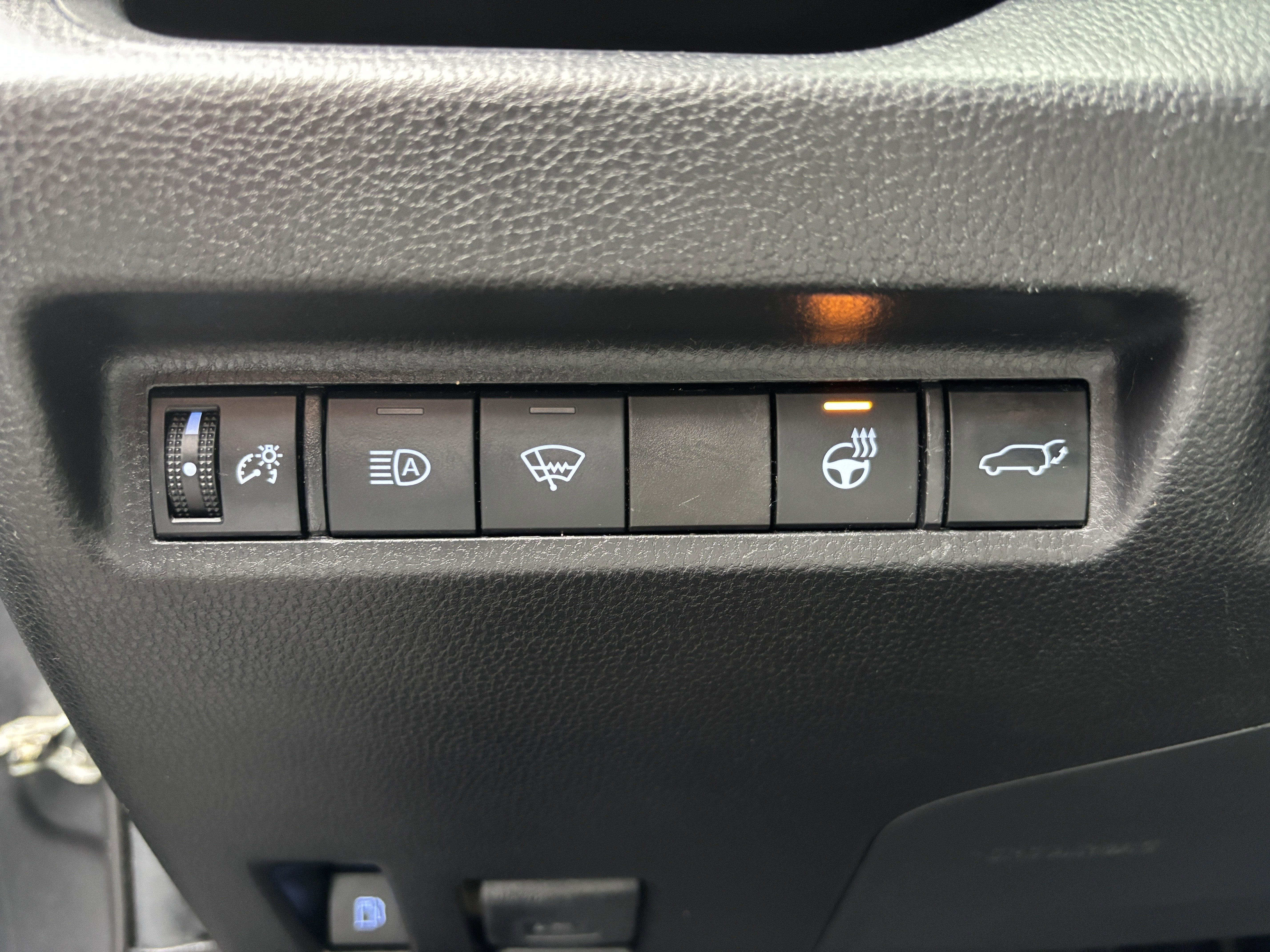 2021 Toyota RAV4 Hybrid XLE Premium AWD