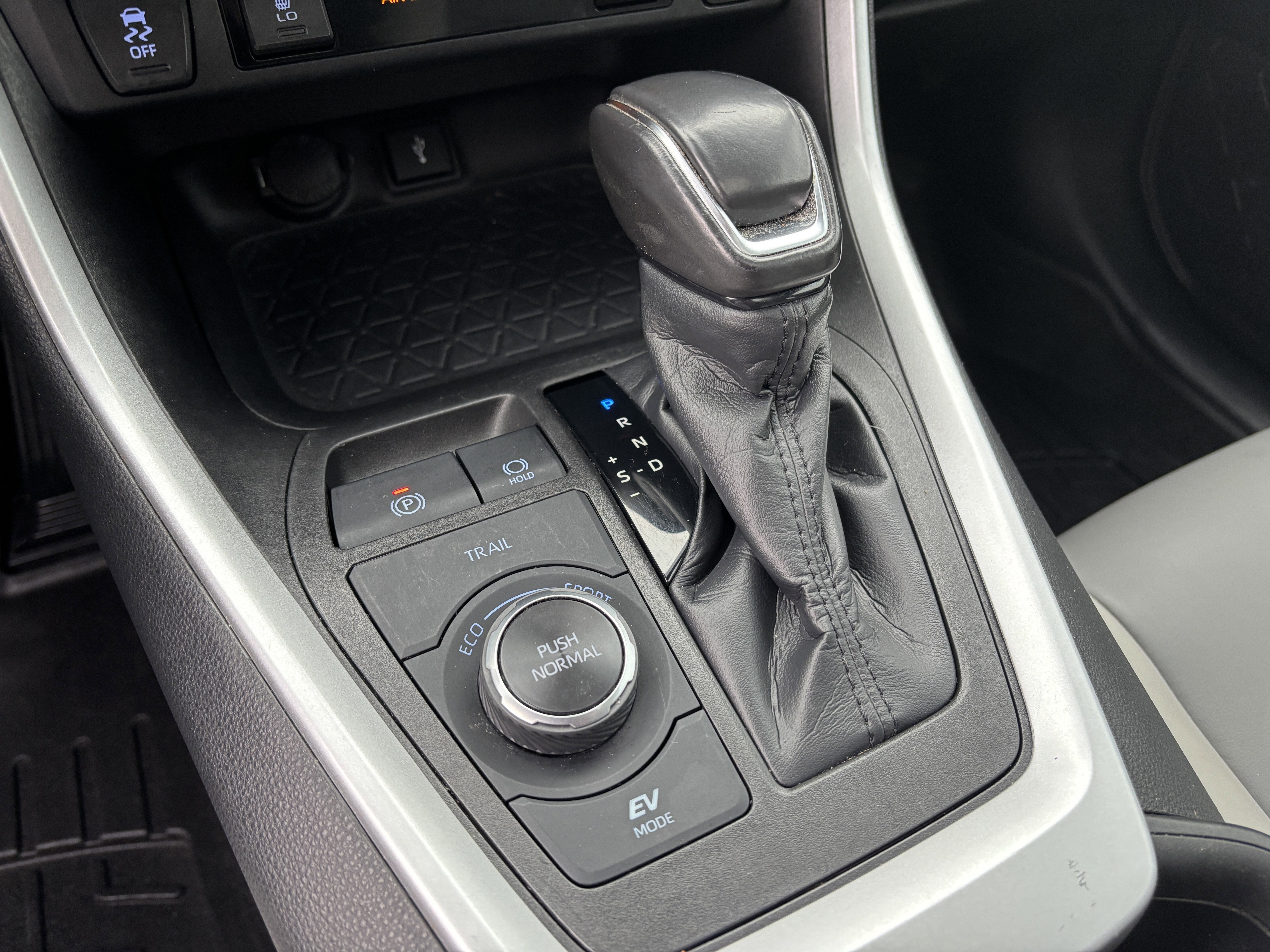 2021 Toyota RAV4 Hybrid XLE Premium AWD