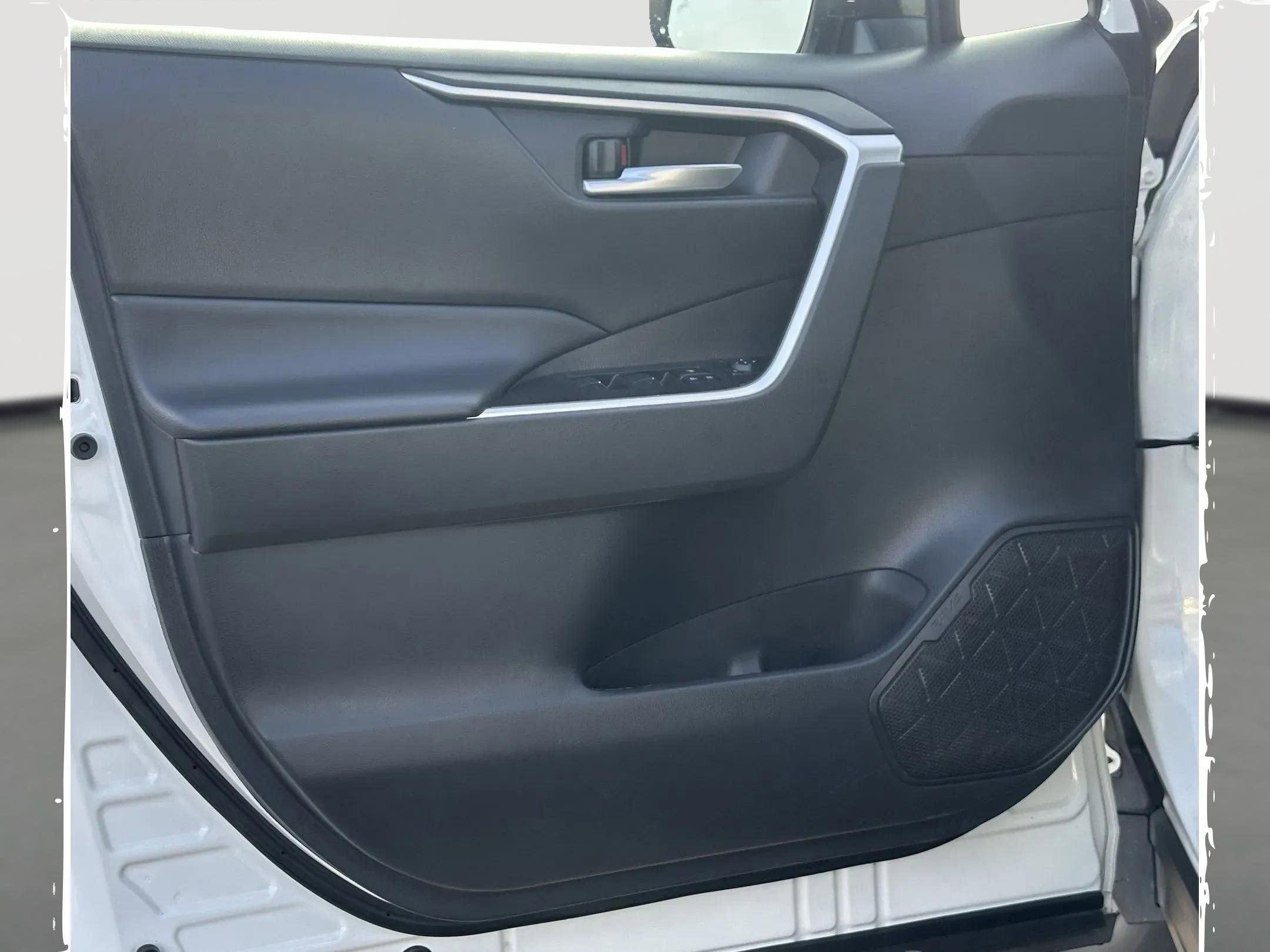 2024 Toyota RAV4 XLE AWD